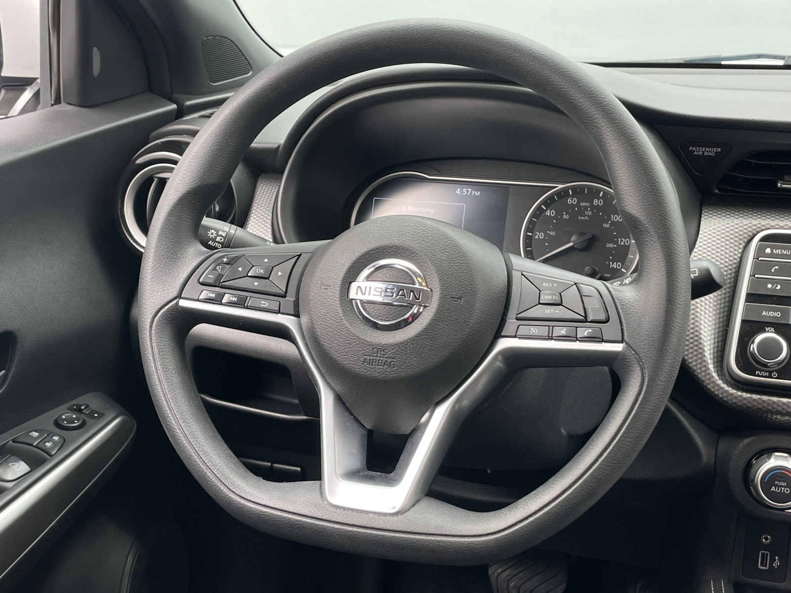 Thumbnail: 2018 Nissan Kicks - 5