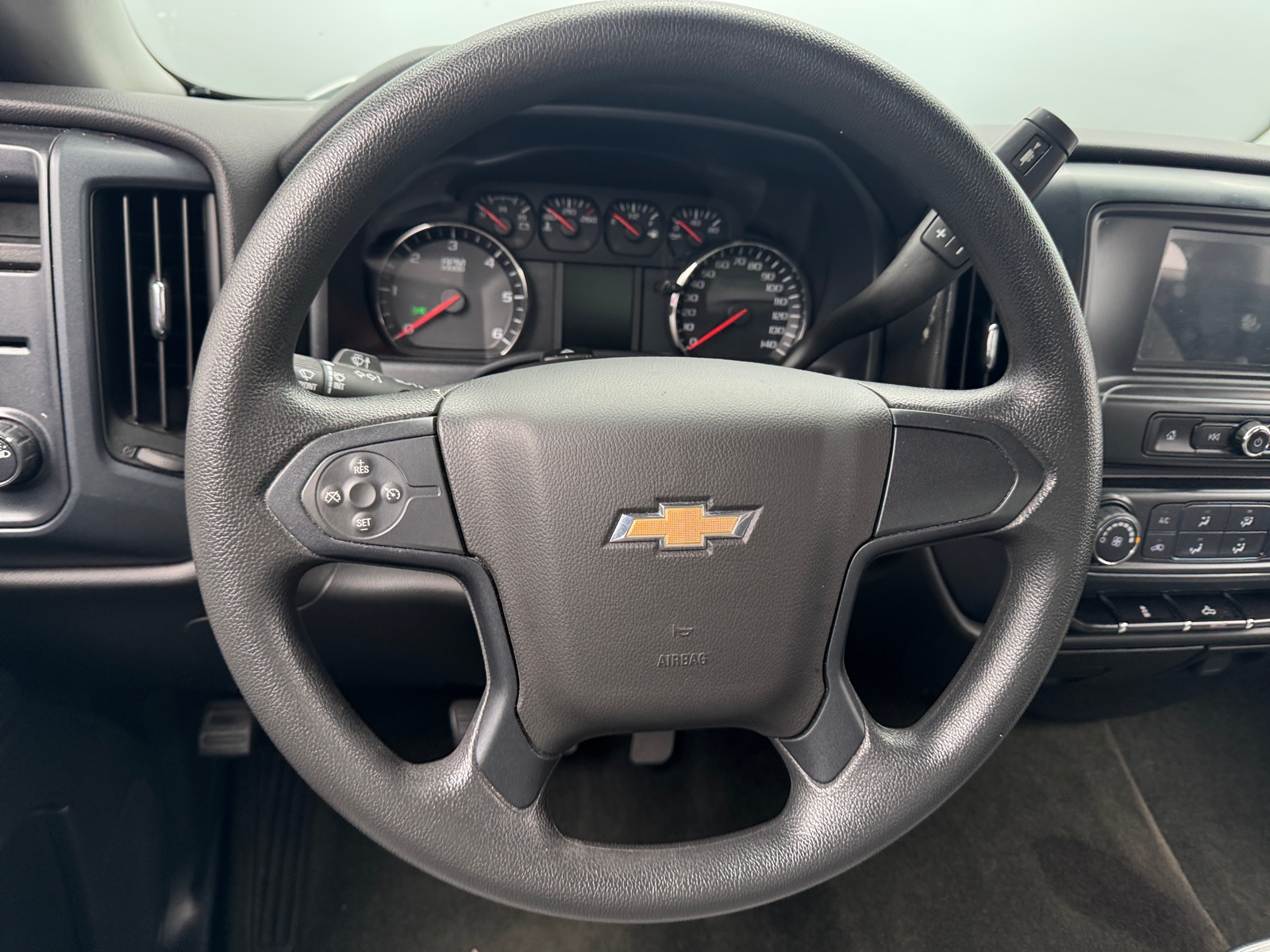 Thumbnail: 2017 Chevrolet Silverado 1500 - 5