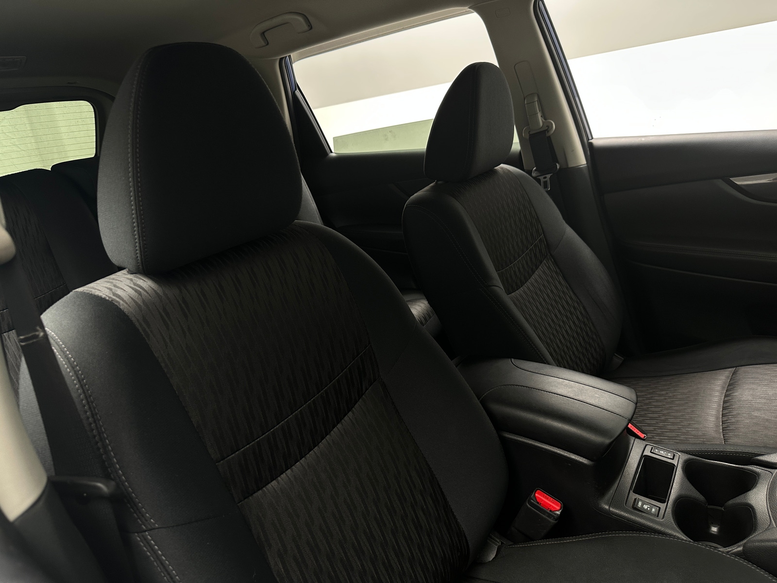 Thumbnail: 2019 Nissan Rogue - 2