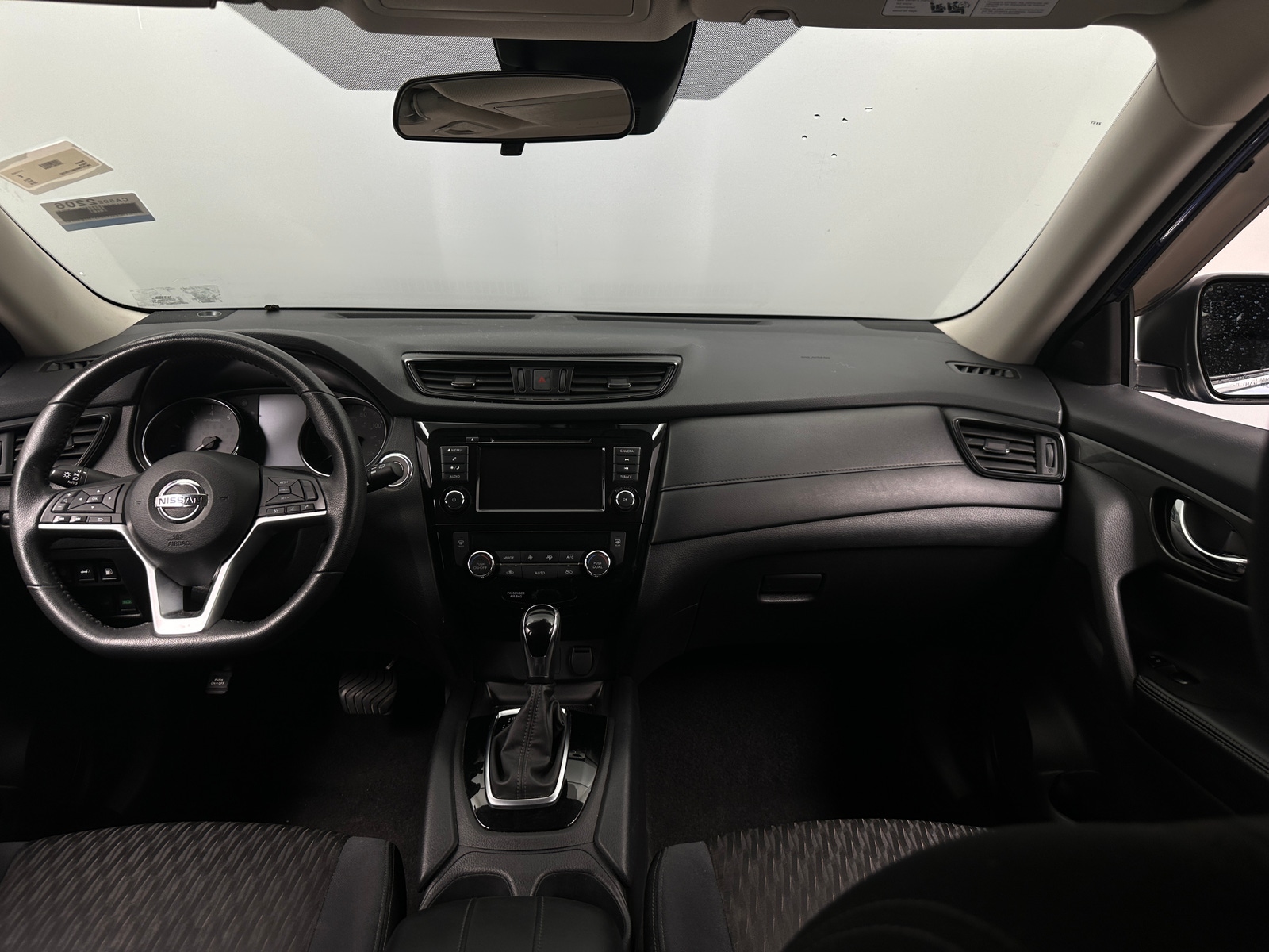 Thumbnail: 2019 Nissan Rogue - 3
