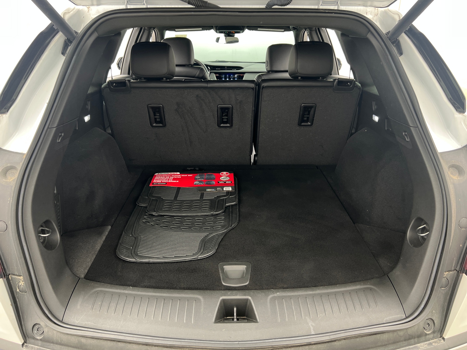 Thumbnail: 2024 Cadillac XT5 - 6