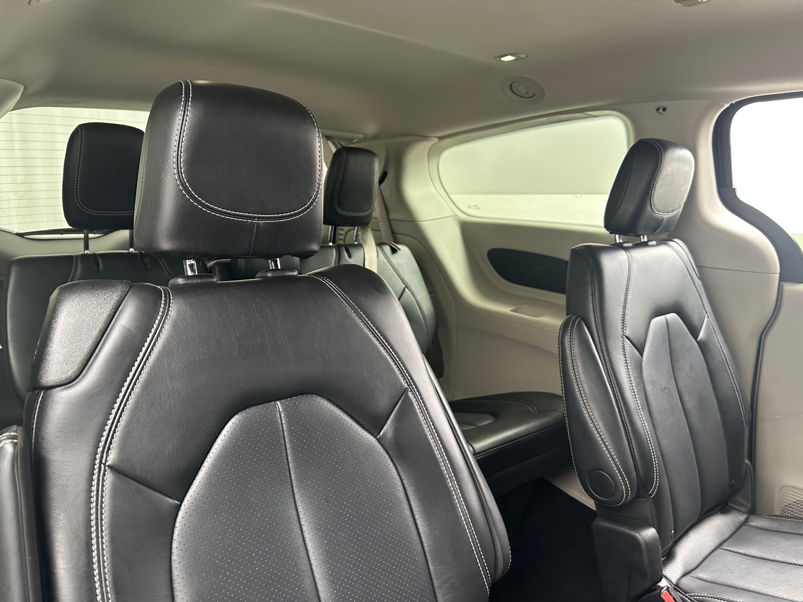 Thumbnail: 2024 Chrysler Pacifica - 5