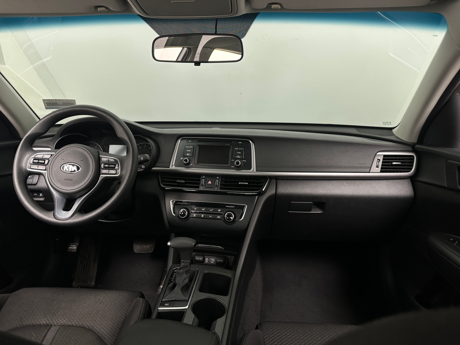 Thumbnail: 2016 Kia Optima - 3