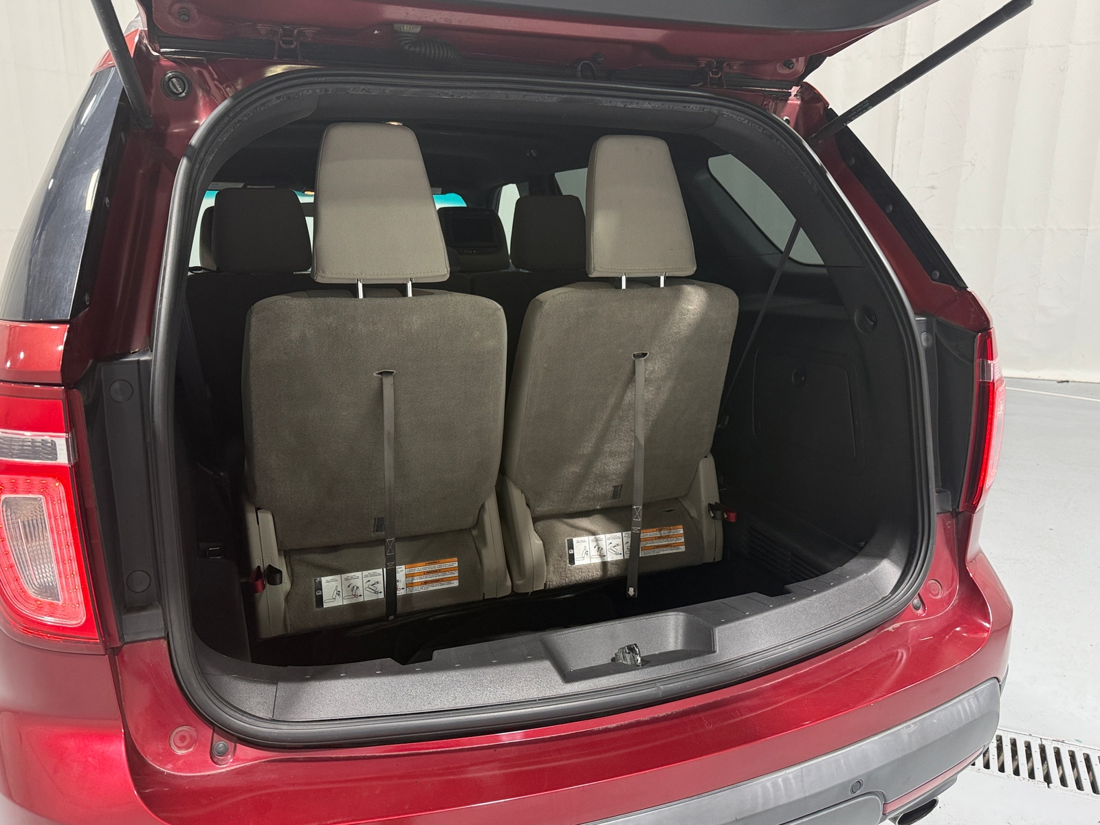 Thumbnail: 2013 Ford Explorer - 7