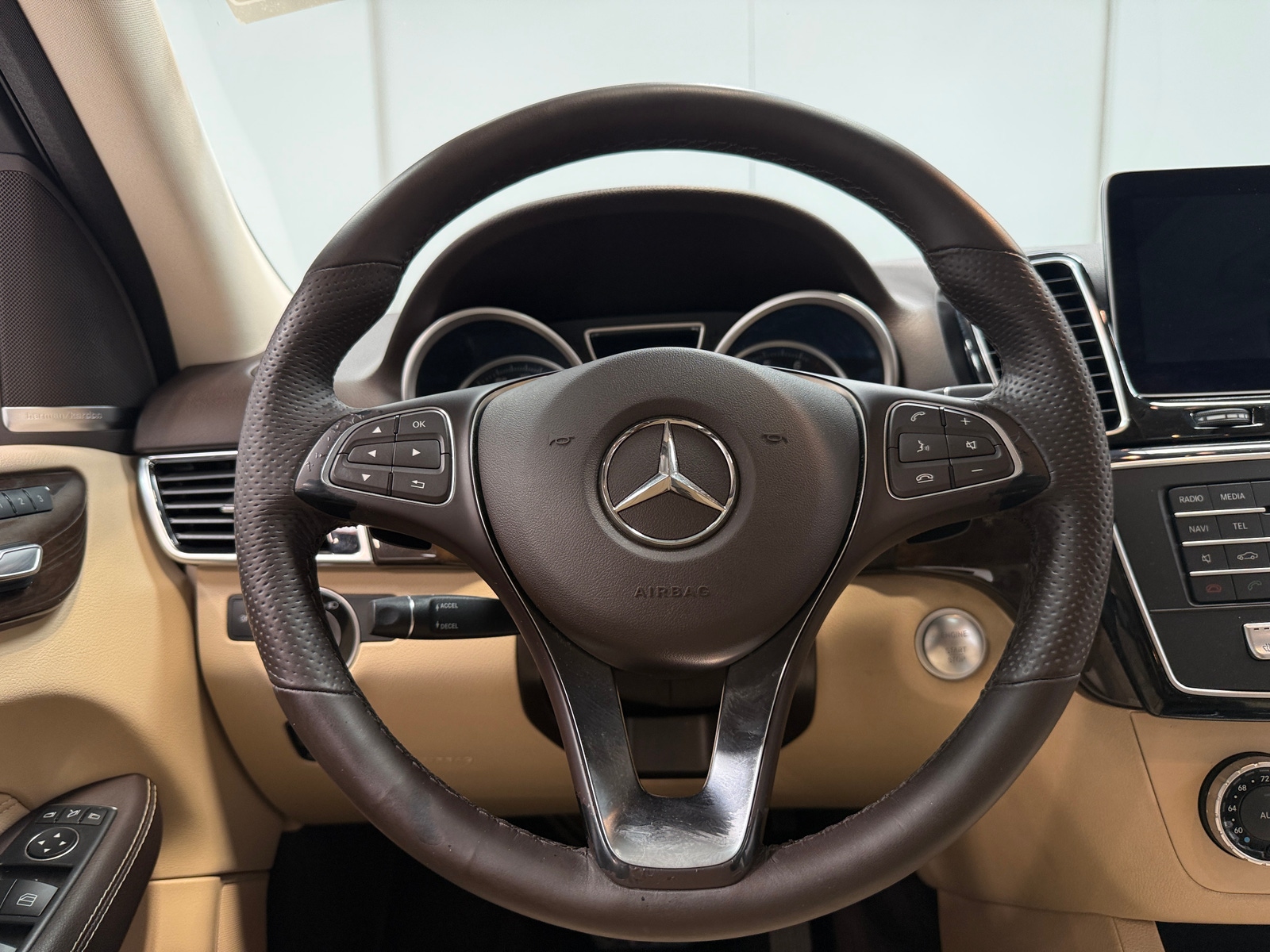 Thumbnail: 2018 Mercedes-Benz GLE - 5