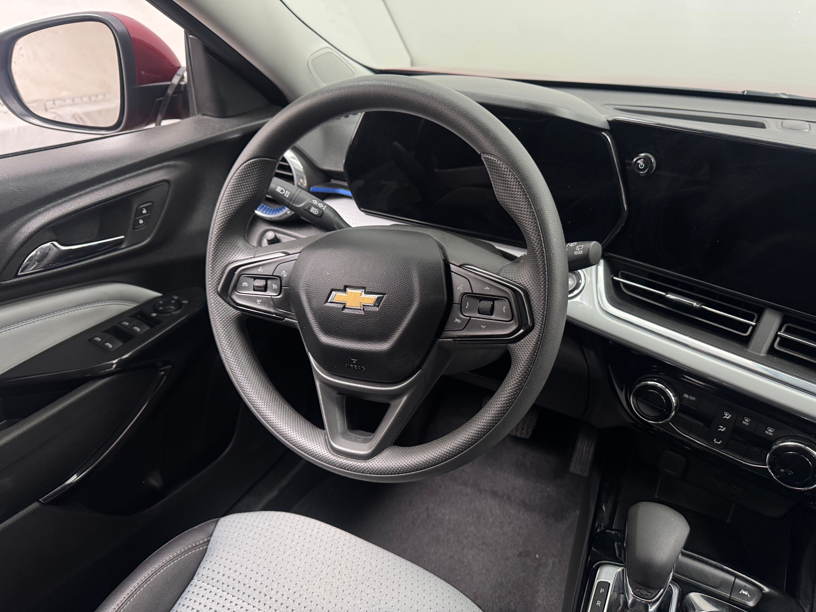 Thumbnail: 2025 Chevrolet Trax - 4