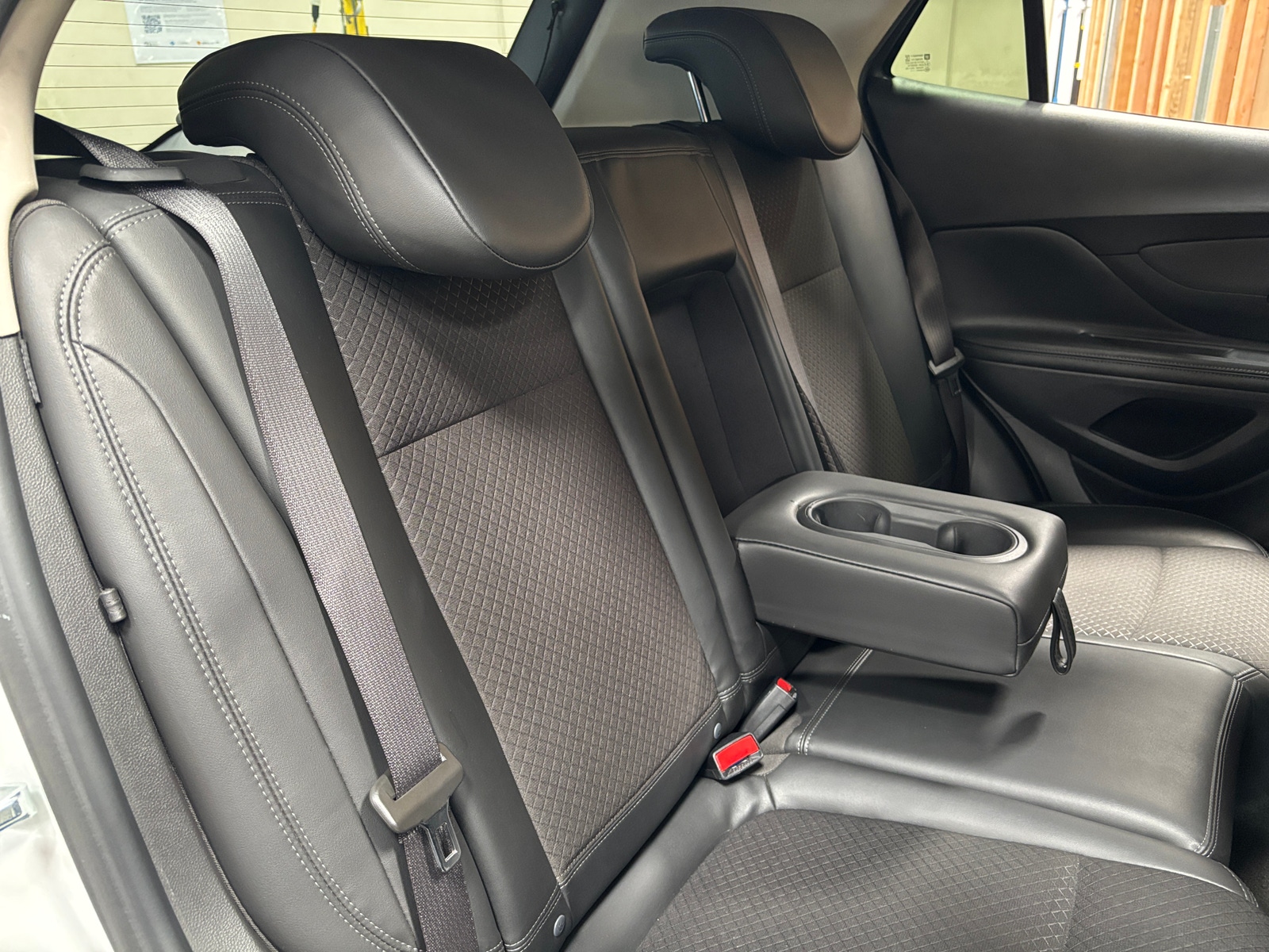 Thumbnail: 2022 Buick Encore - 5