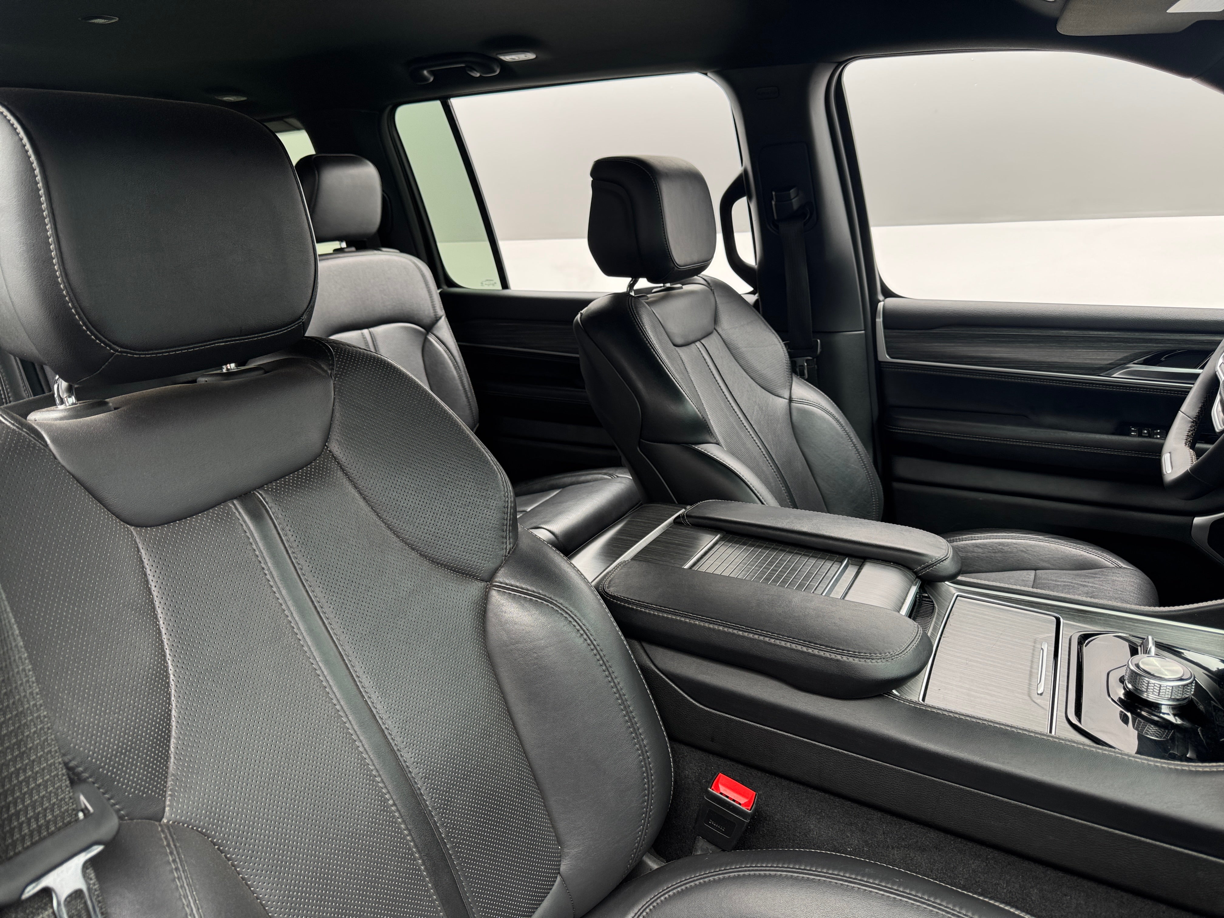 2024 Jeep Wagoneer