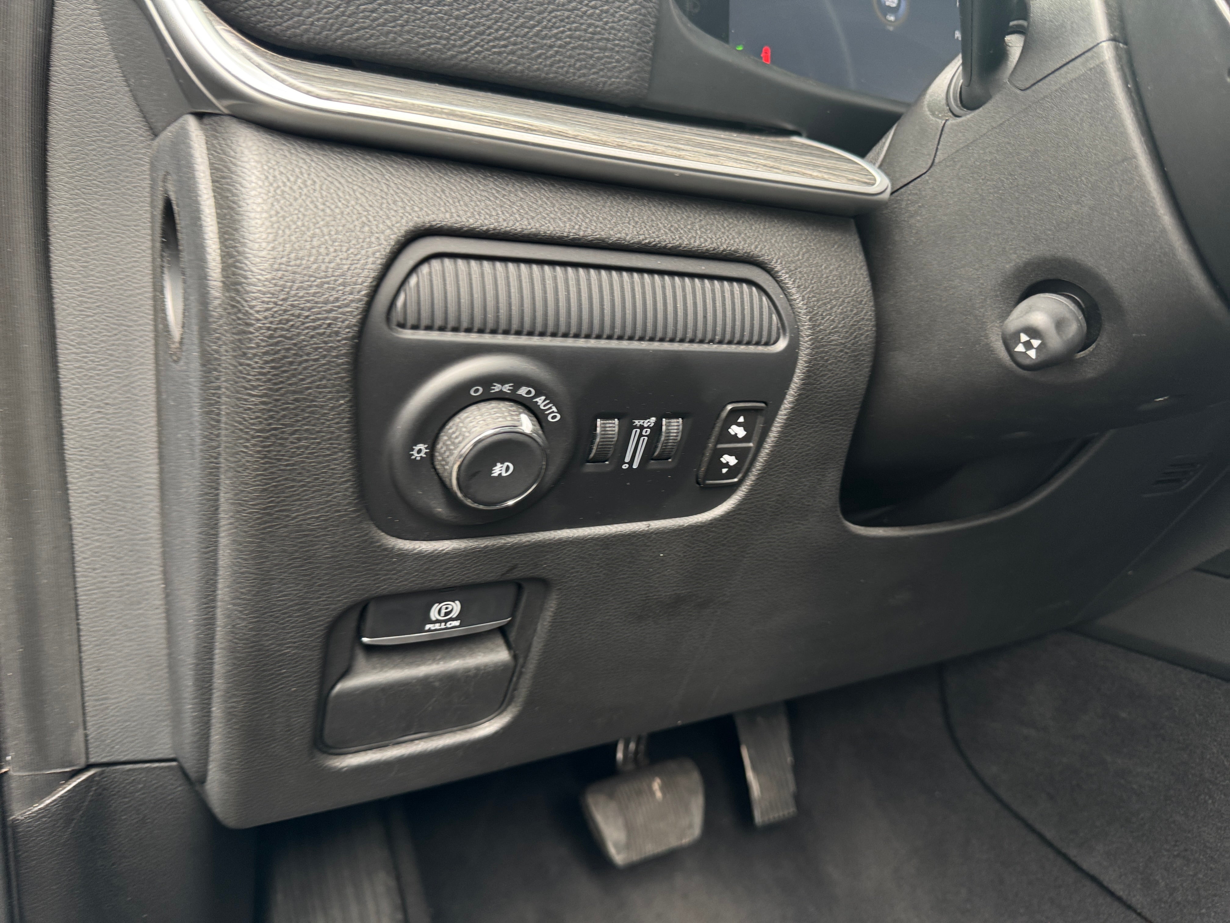 2024 Jeep Wagoneer Series II - Photo 14