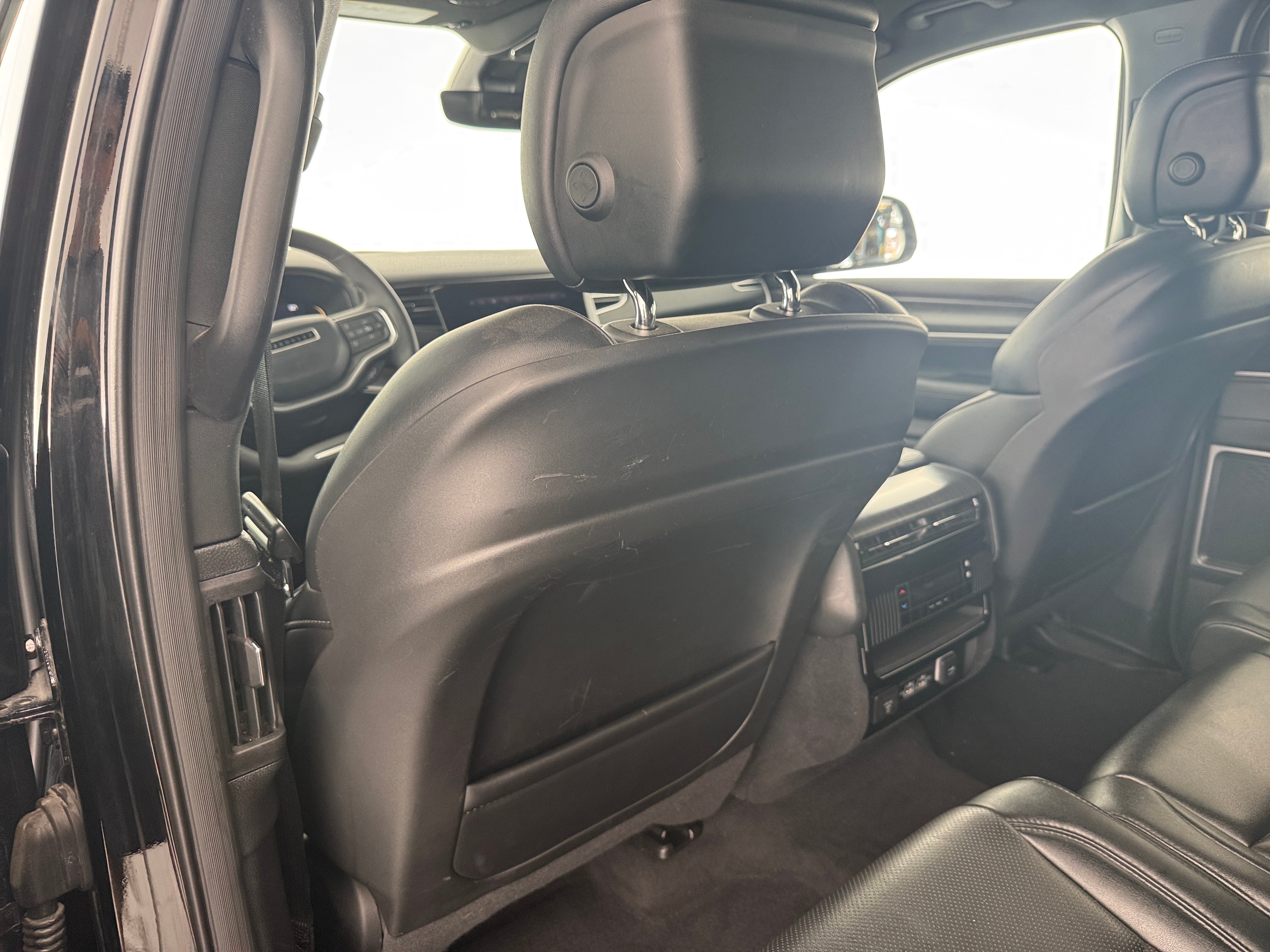 2024 Jeep Wagoneer Series II - Photo 30