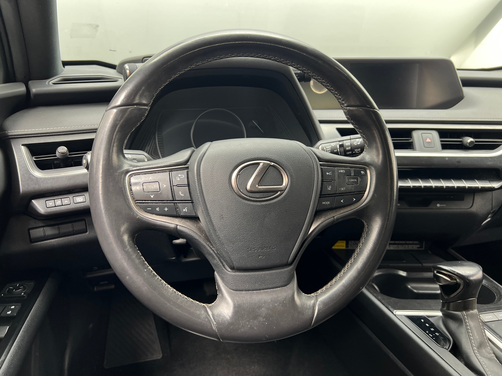 Thumbnail: 2020 Lexus UX - 4