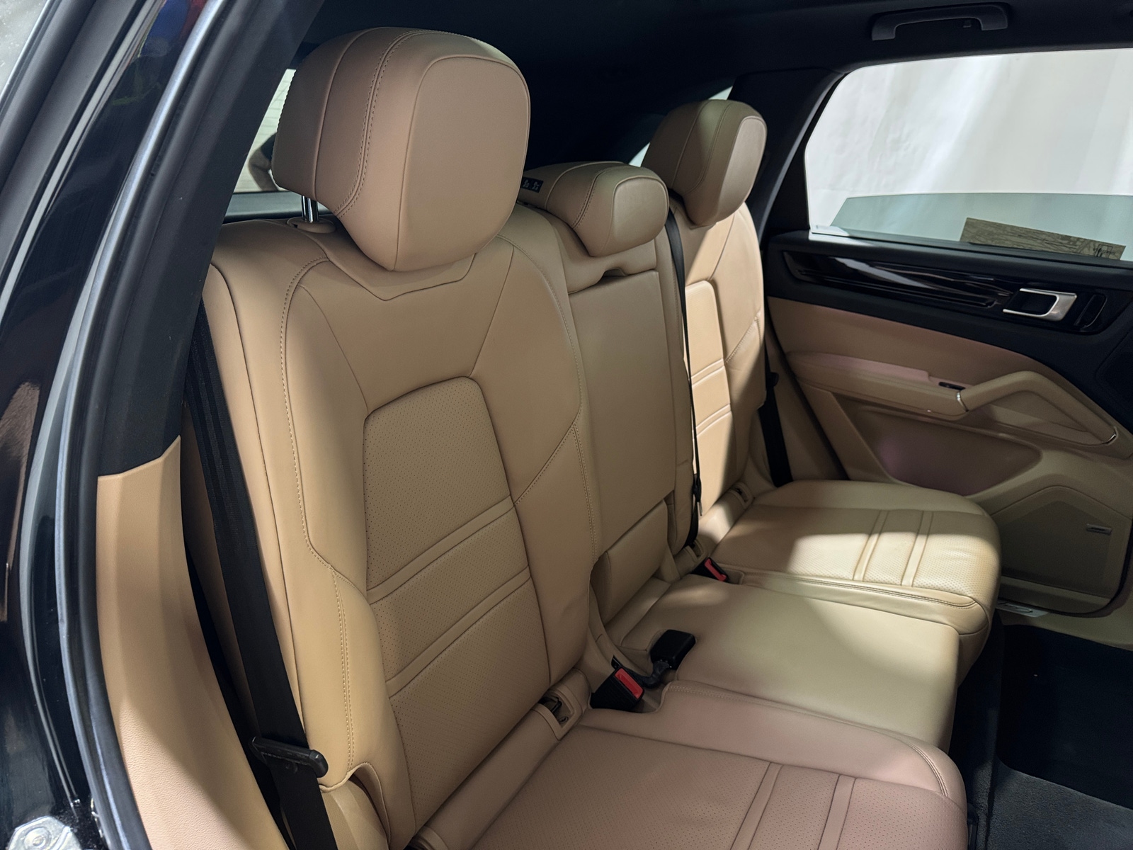 Thumbnail: 2019 Porsche Cayenne - 5