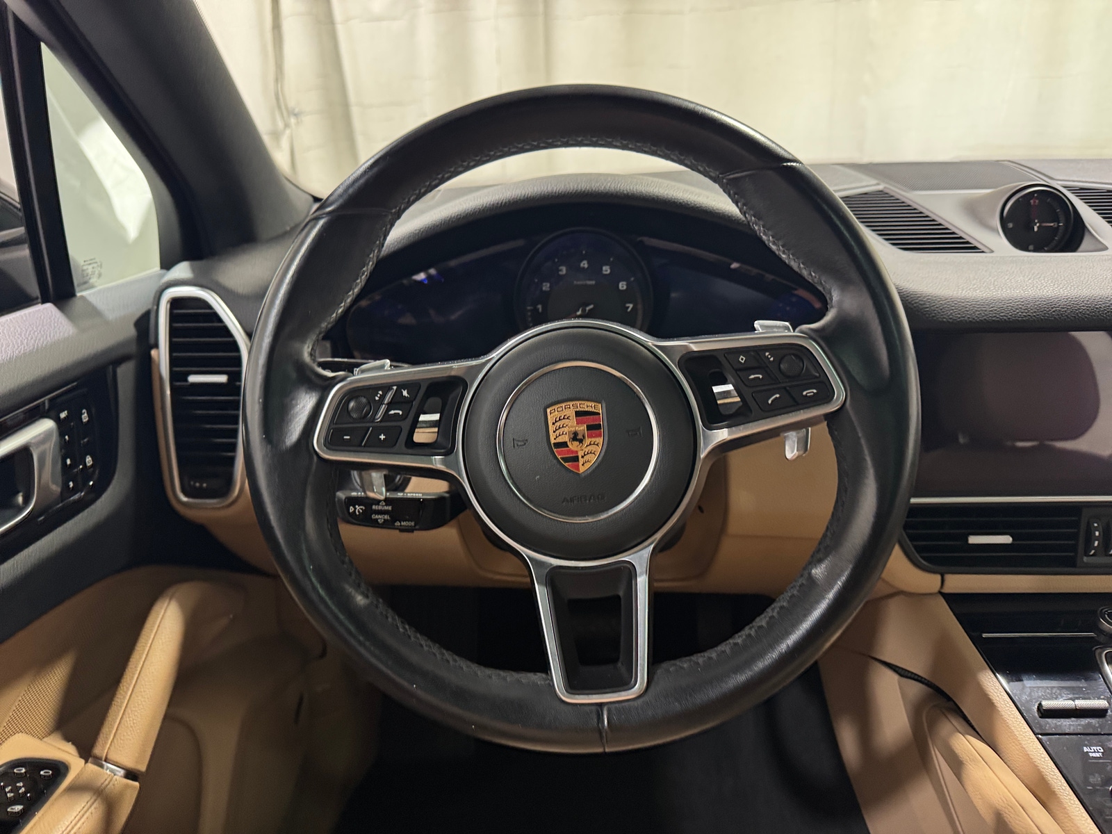 Thumbnail: 2019 Porsche Cayenne - 4
