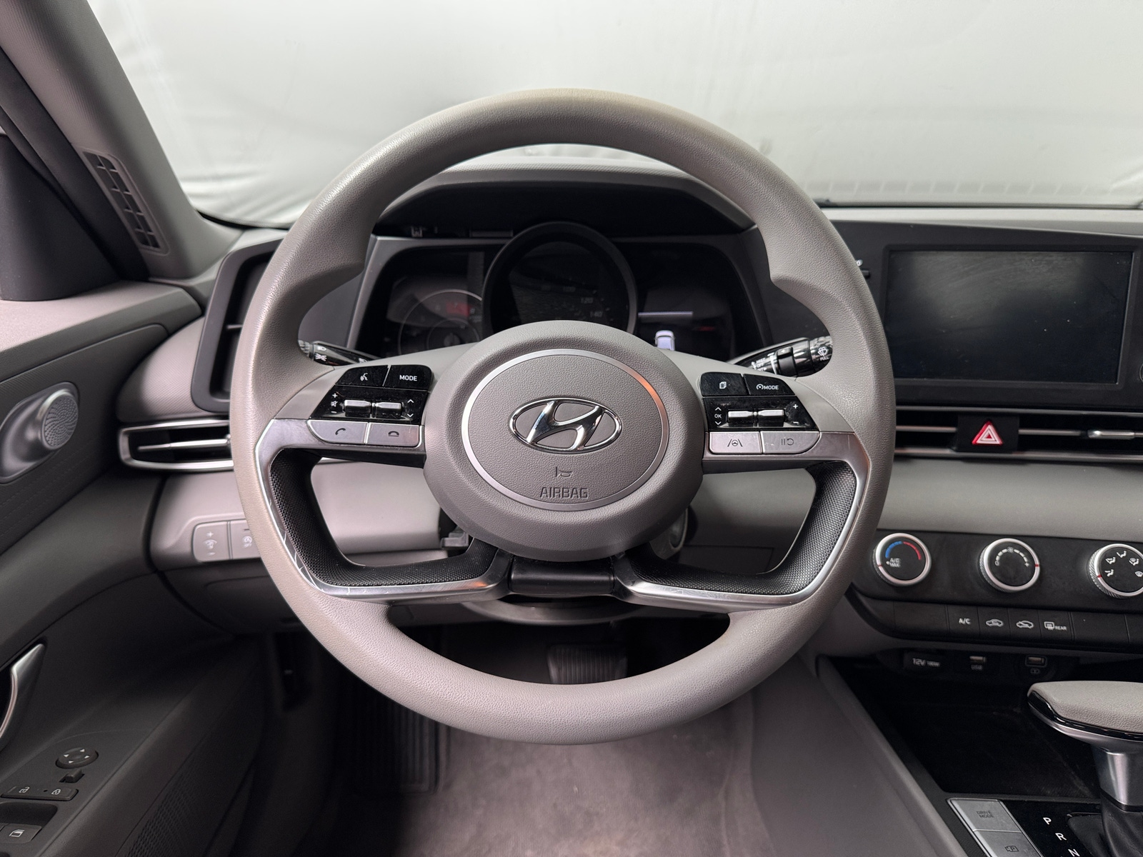 Thumbnail: 2022 Hyundai Elantra - 5