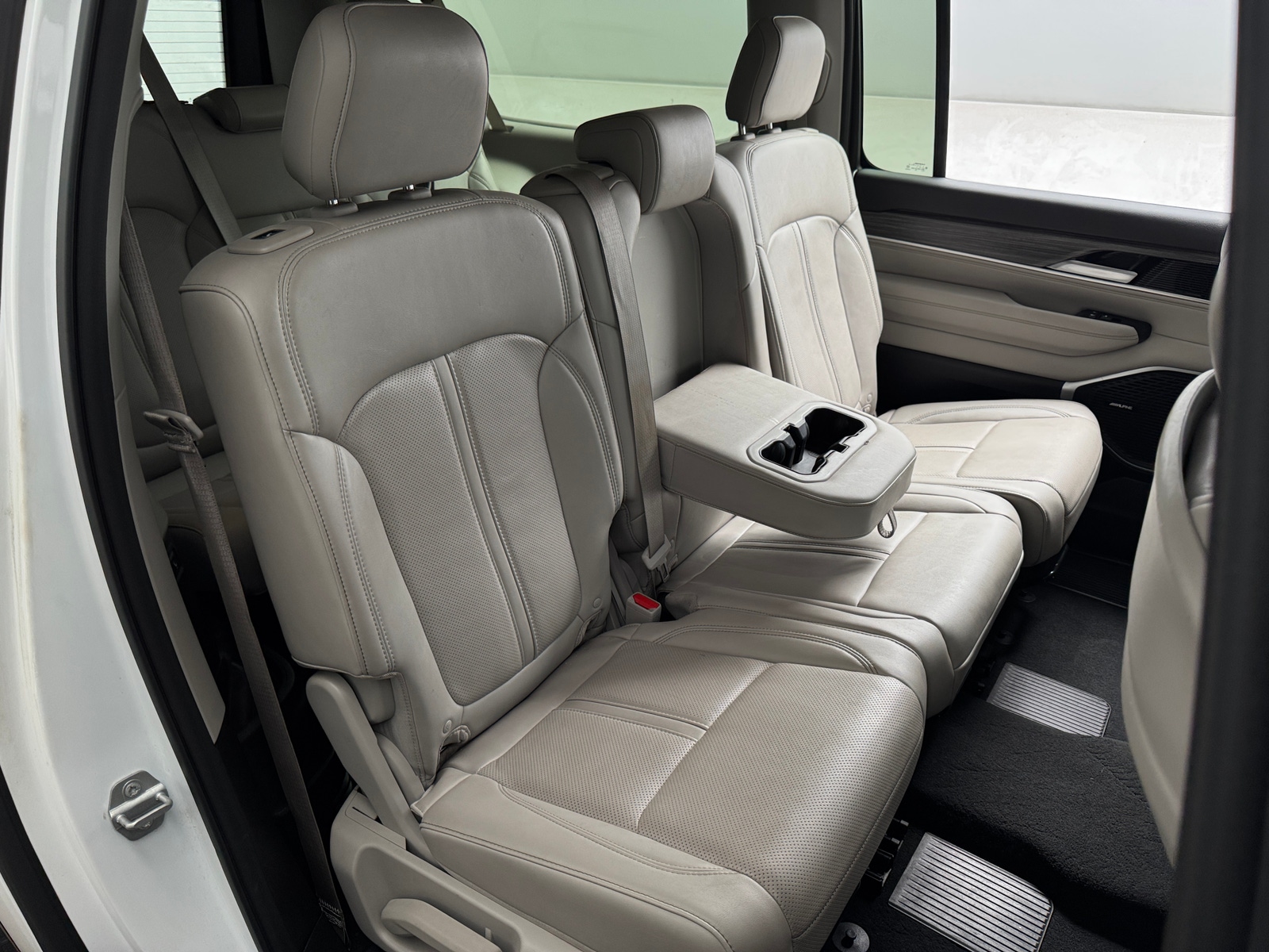 Thumbnail: 2024 Jeep Wagoneer - 5