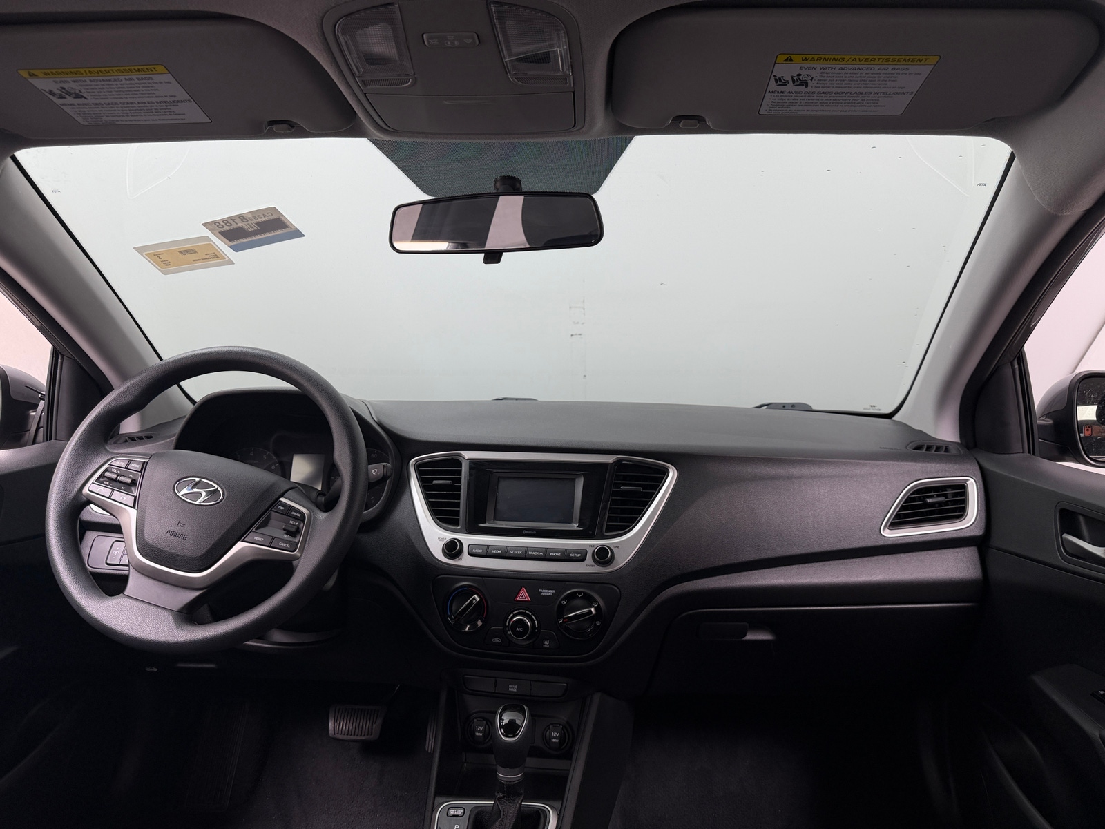 Thumbnail: 2022 Hyundai Accent - 3