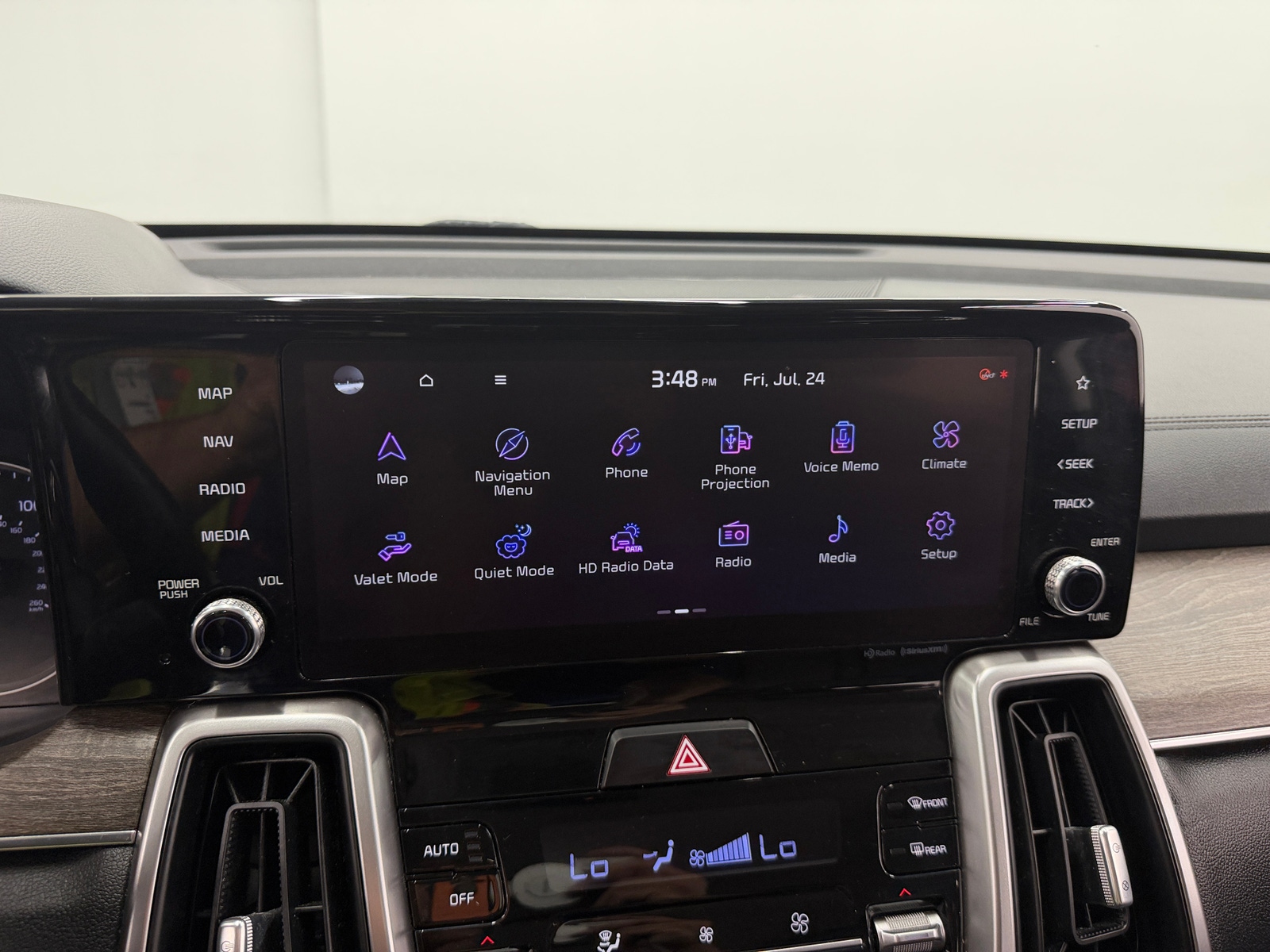 Thumbnail: 2022 Kia Sorento - 3