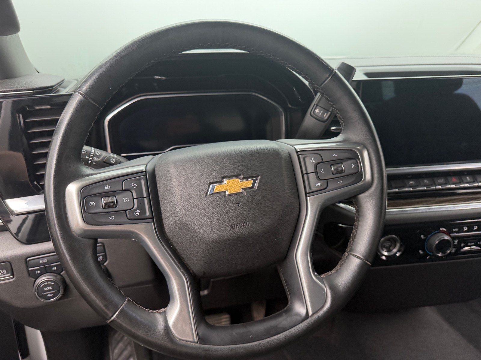 Thumbnail: 2023 Chevrolet Silverado 1500 - 5