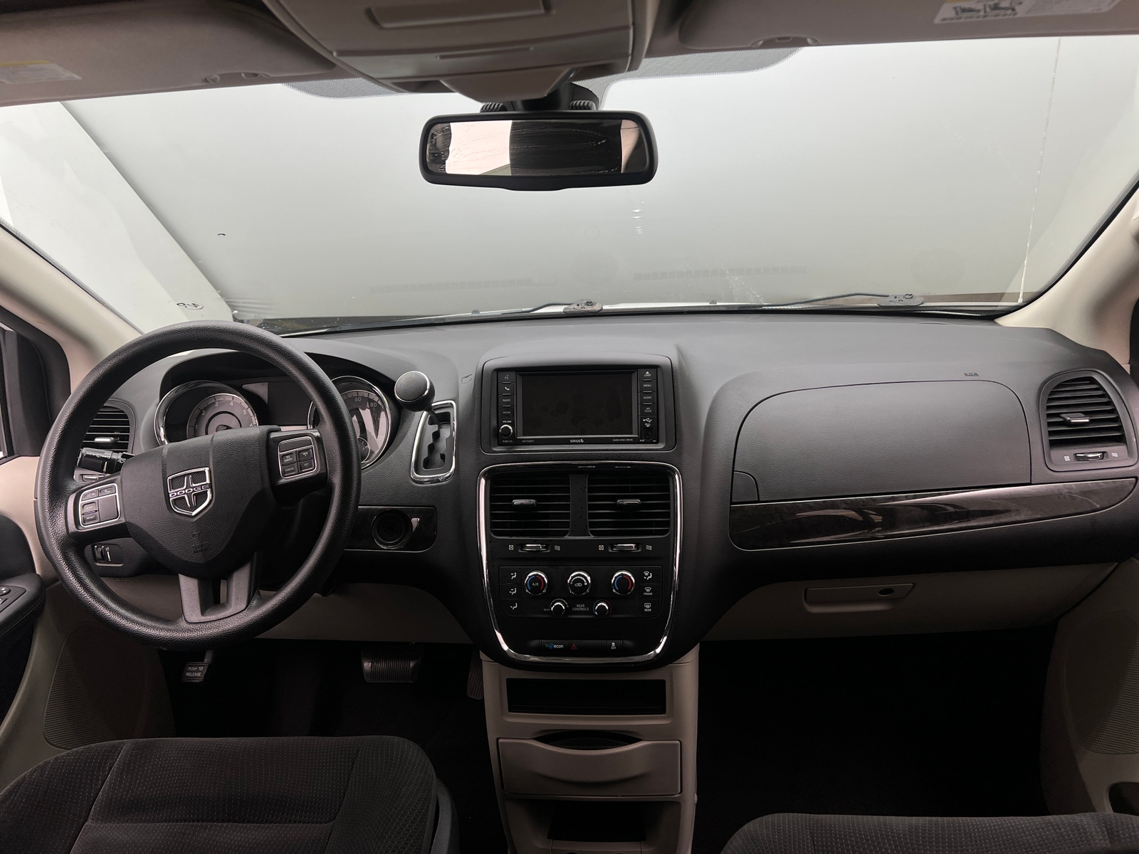 Thumbnail: 2019 Dodge Grand Caravan - 3