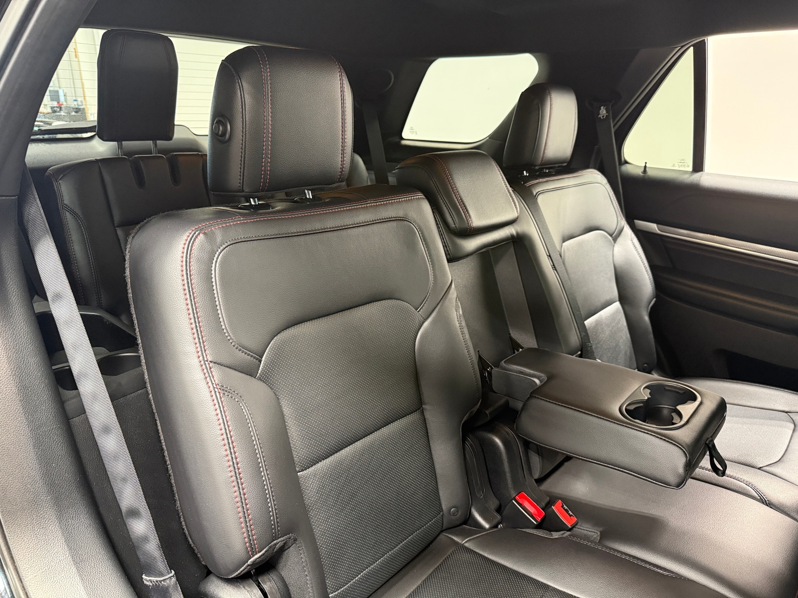 Thumbnail: 2017 Ford Explorer - 5