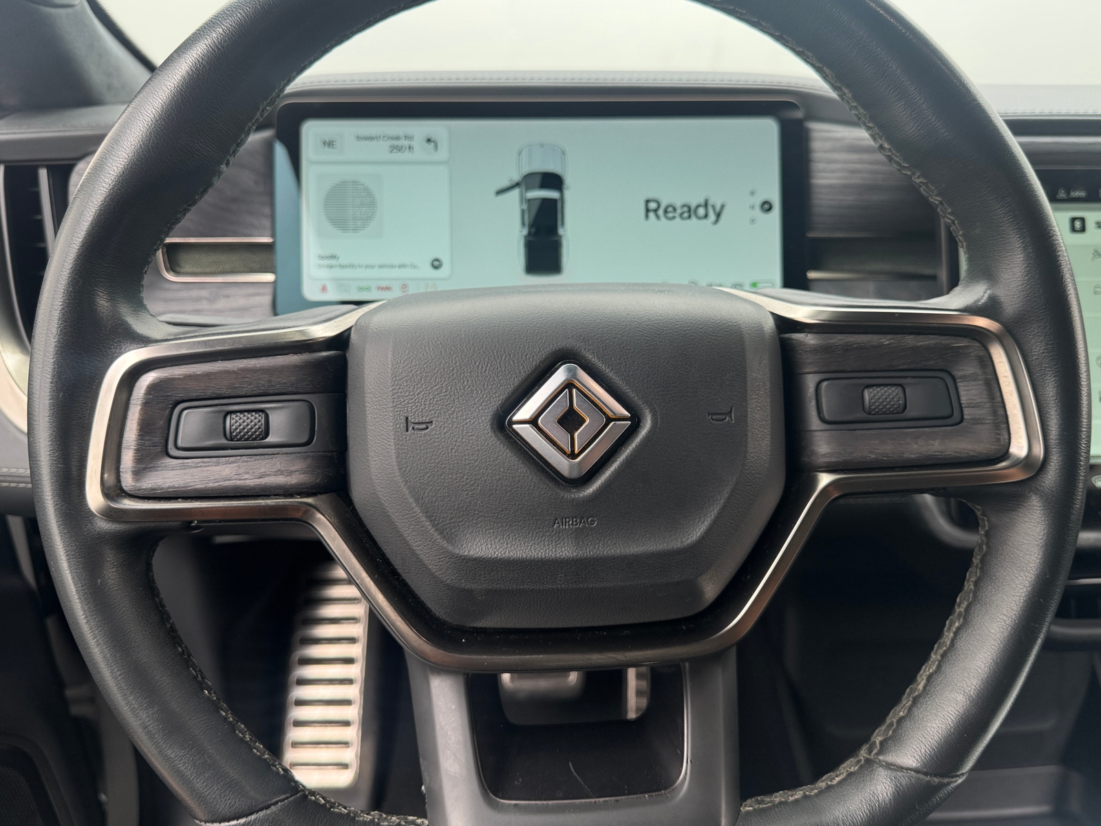 Thumbnail: 2022 Rivian R1T - 4