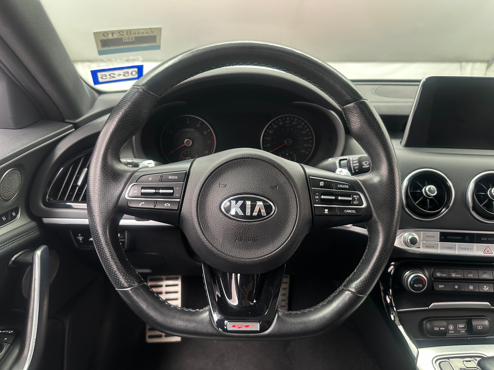 Thumbnail: 2018 Kia Stinger - 4