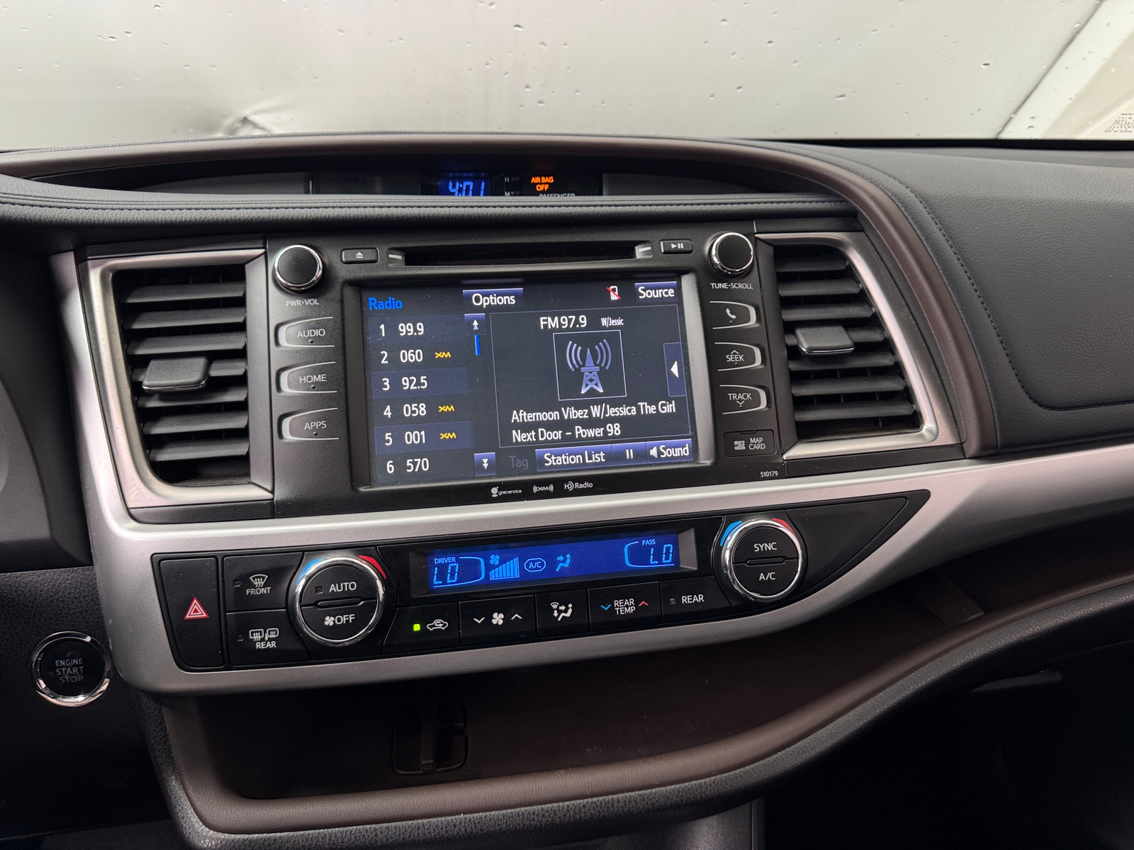 Thumbnail: 2017 Toyota Highlander - 3