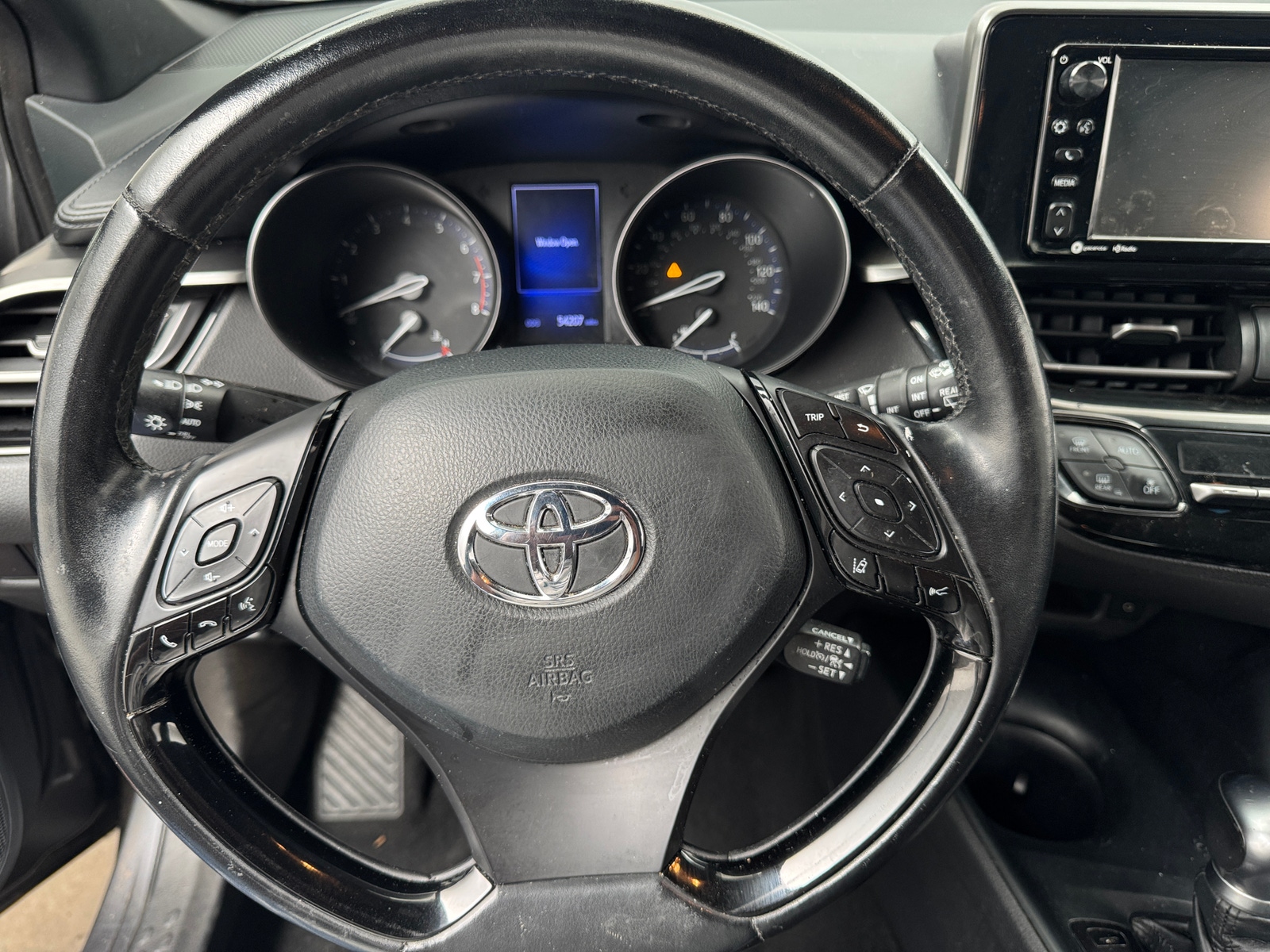 Thumbnail: 2018 Toyota C-HR - 5