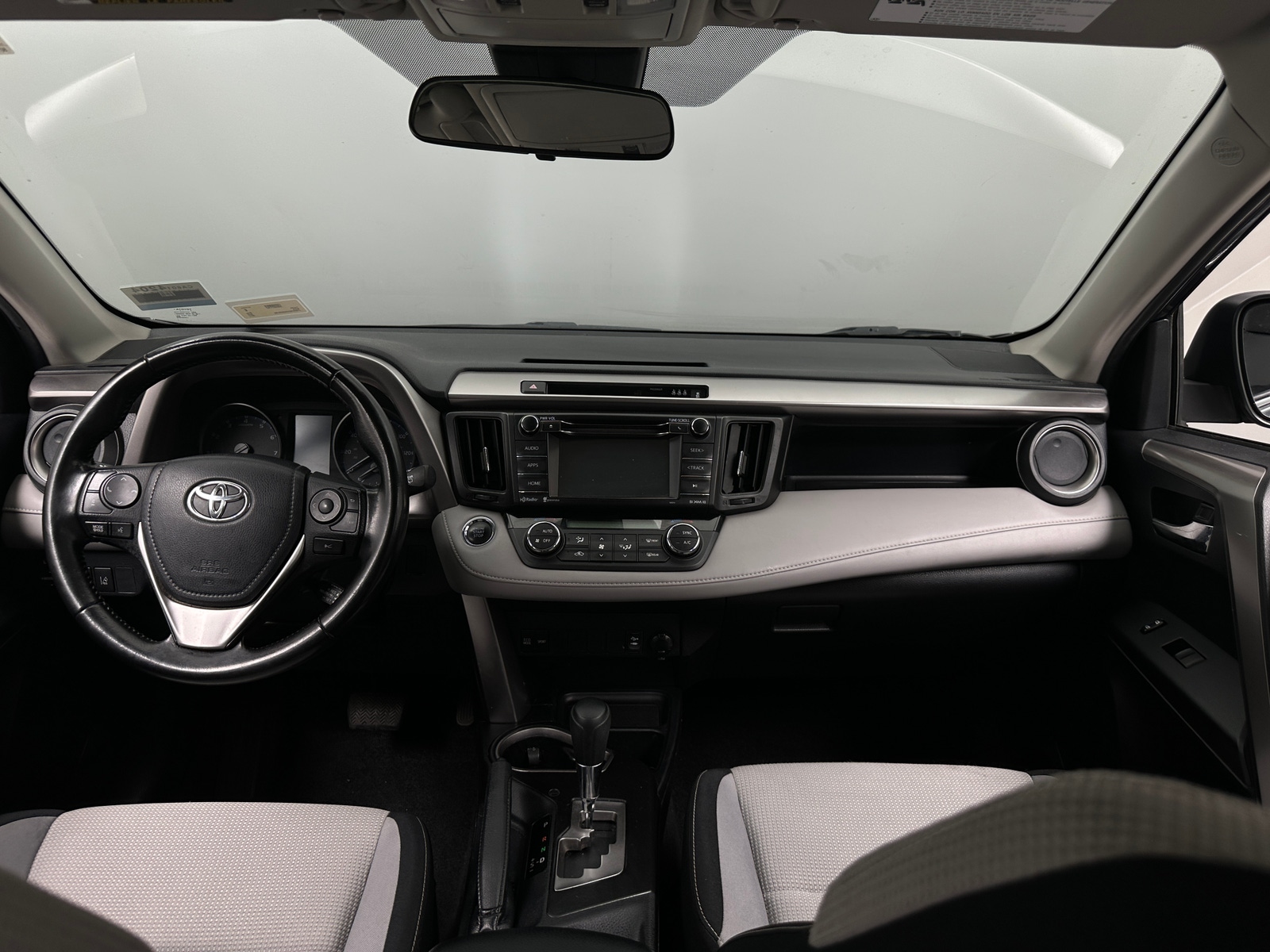 Thumbnail: 2017 Toyota RAV4 - 3