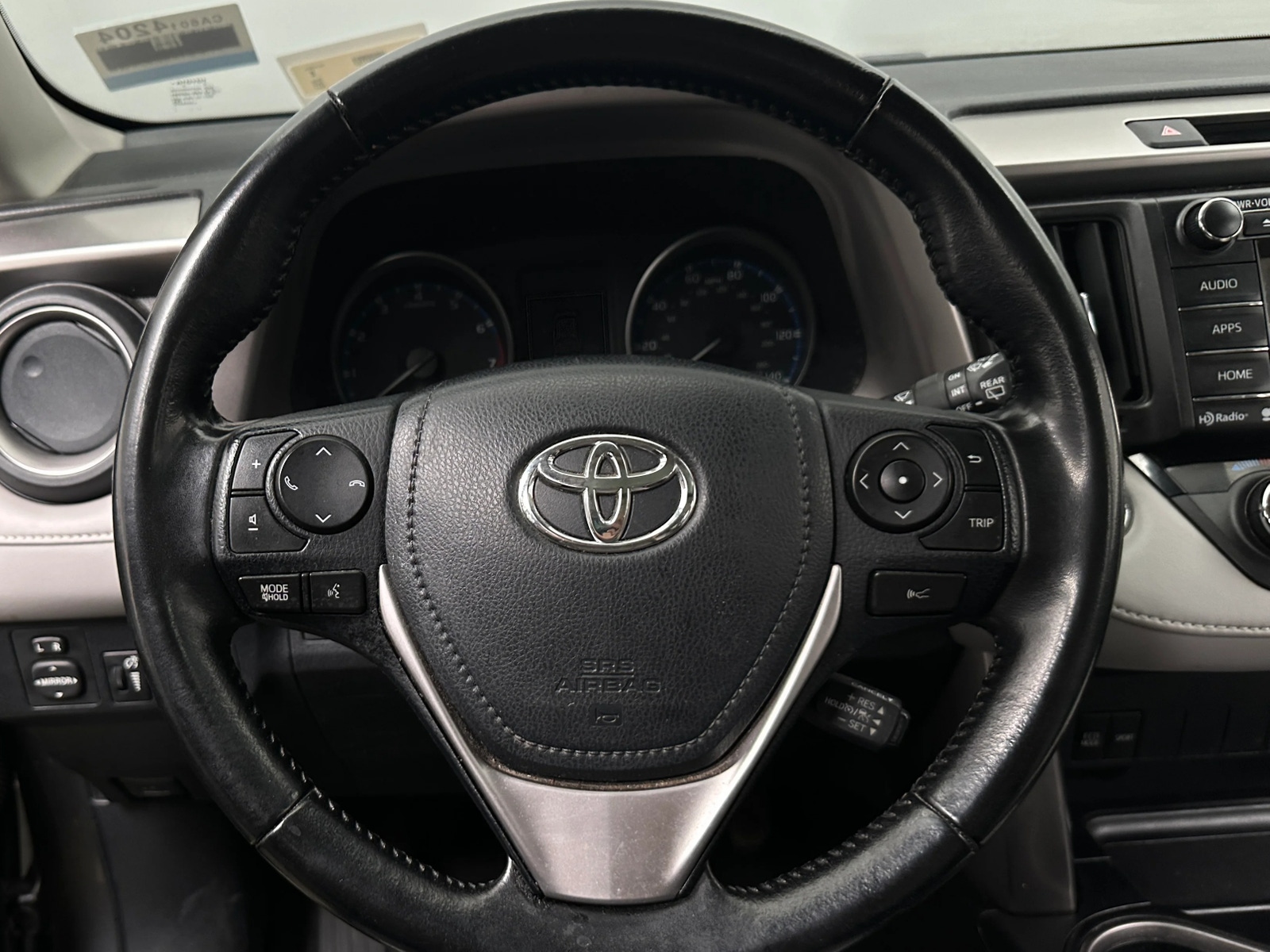 Thumbnail: 2017 Toyota RAV4 - 5