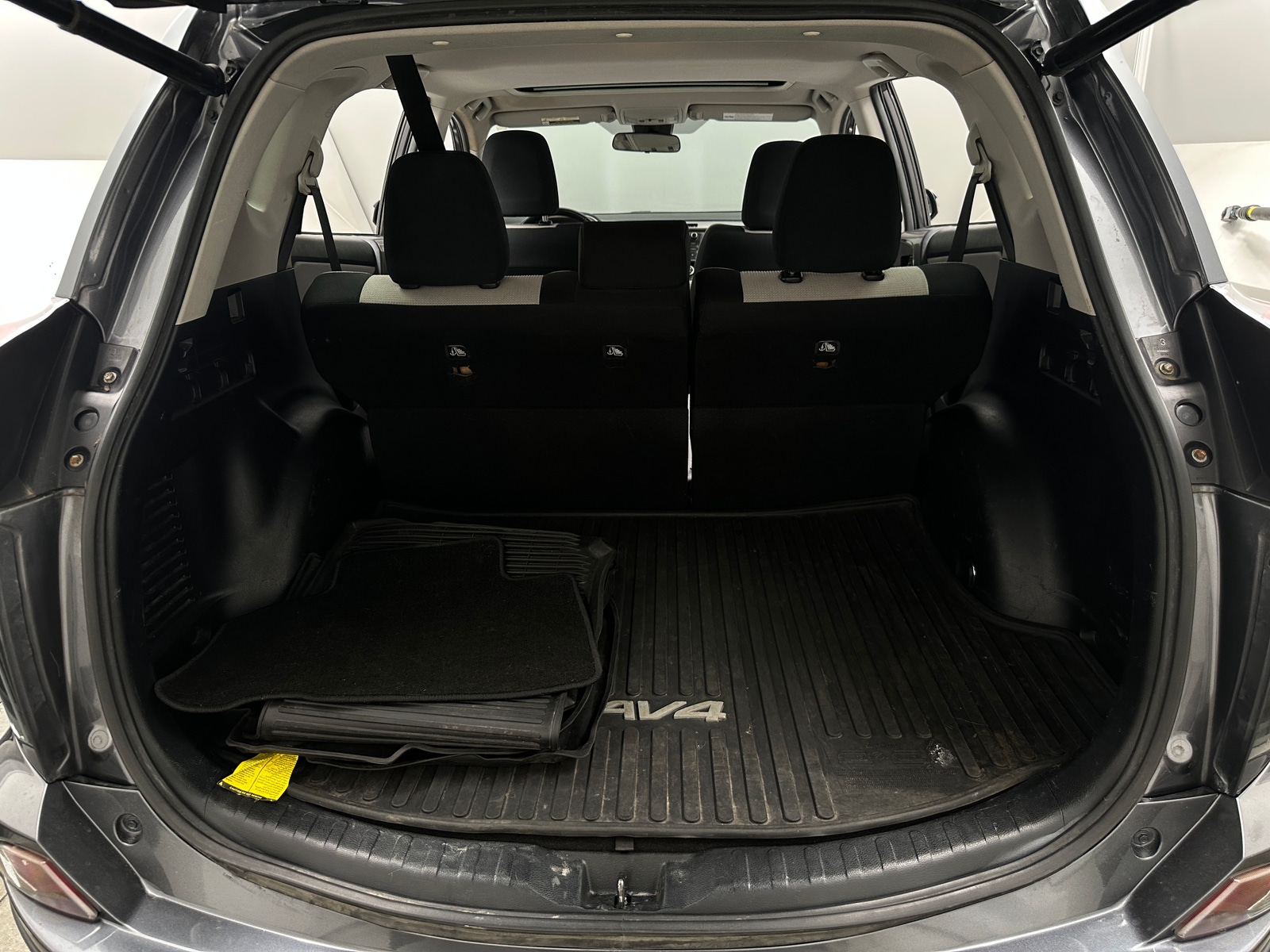 Thumbnail: 2017 Toyota RAV4 - 7