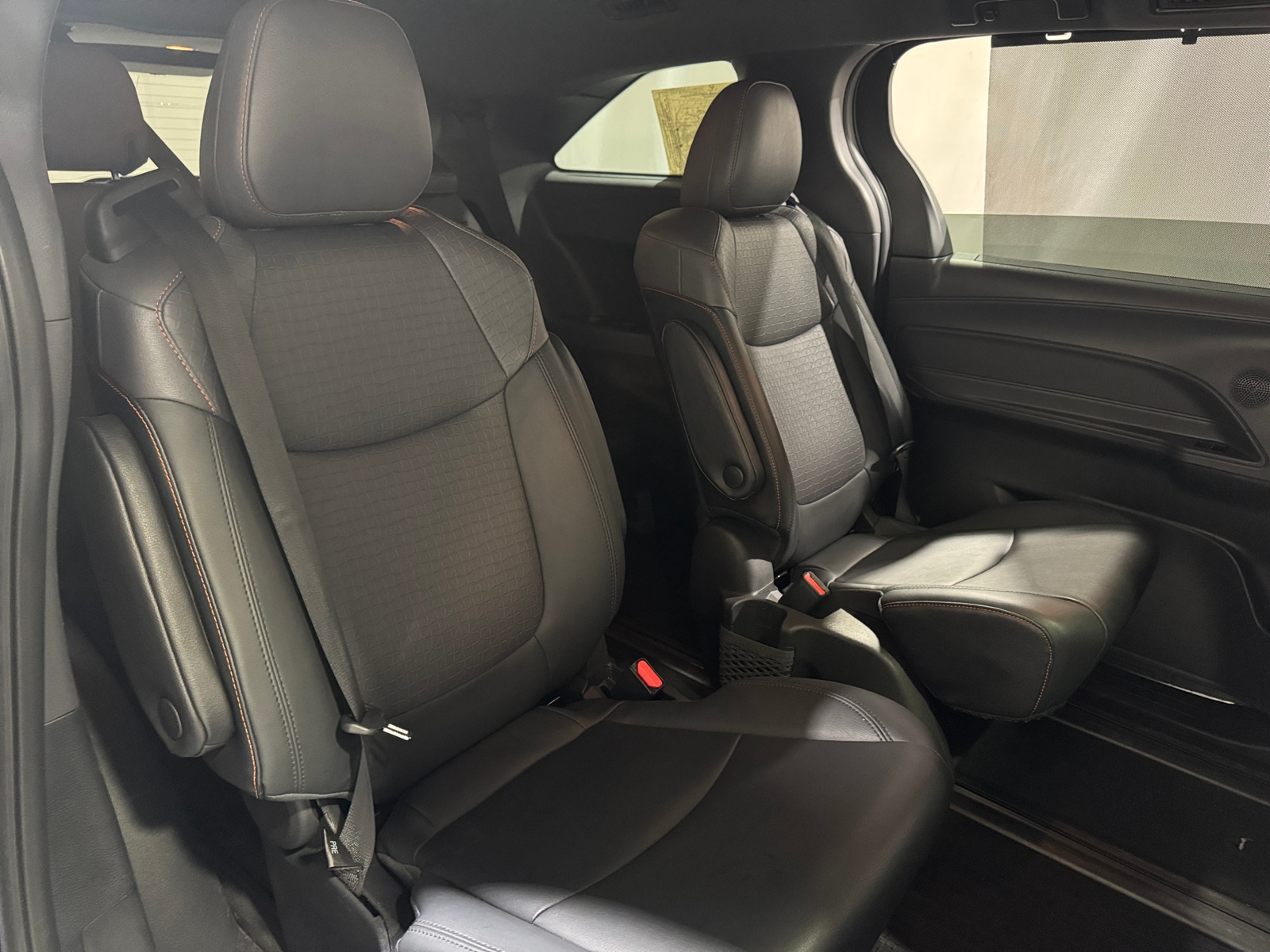 Thumbnail: 2022 Toyota Sienna - 5