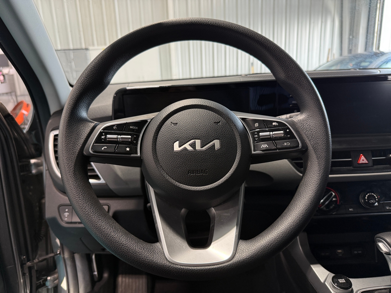 Thumbnail: 2024 Kia Seltos - 5