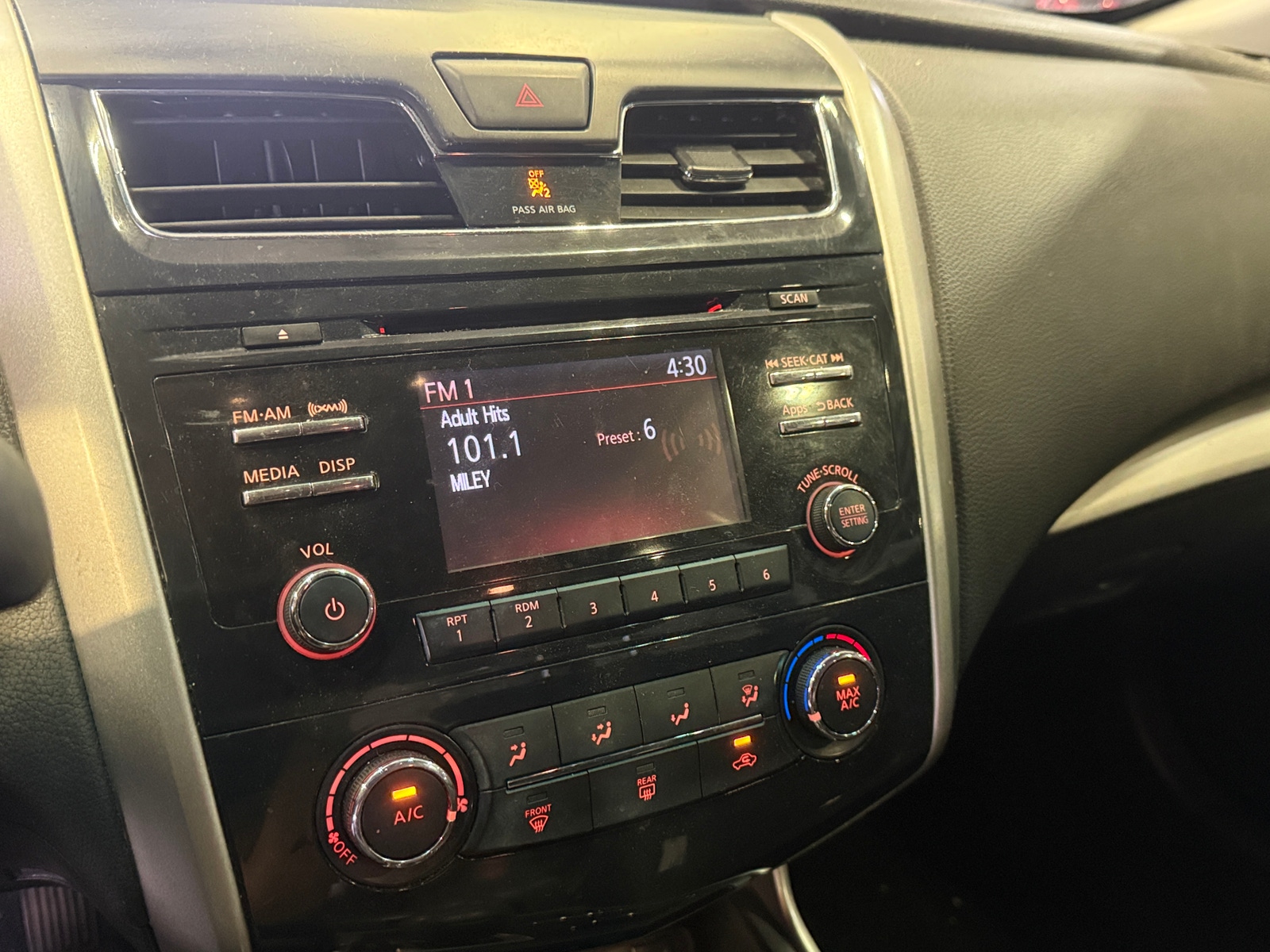 Thumbnail: 2015 Nissan Altima - 4