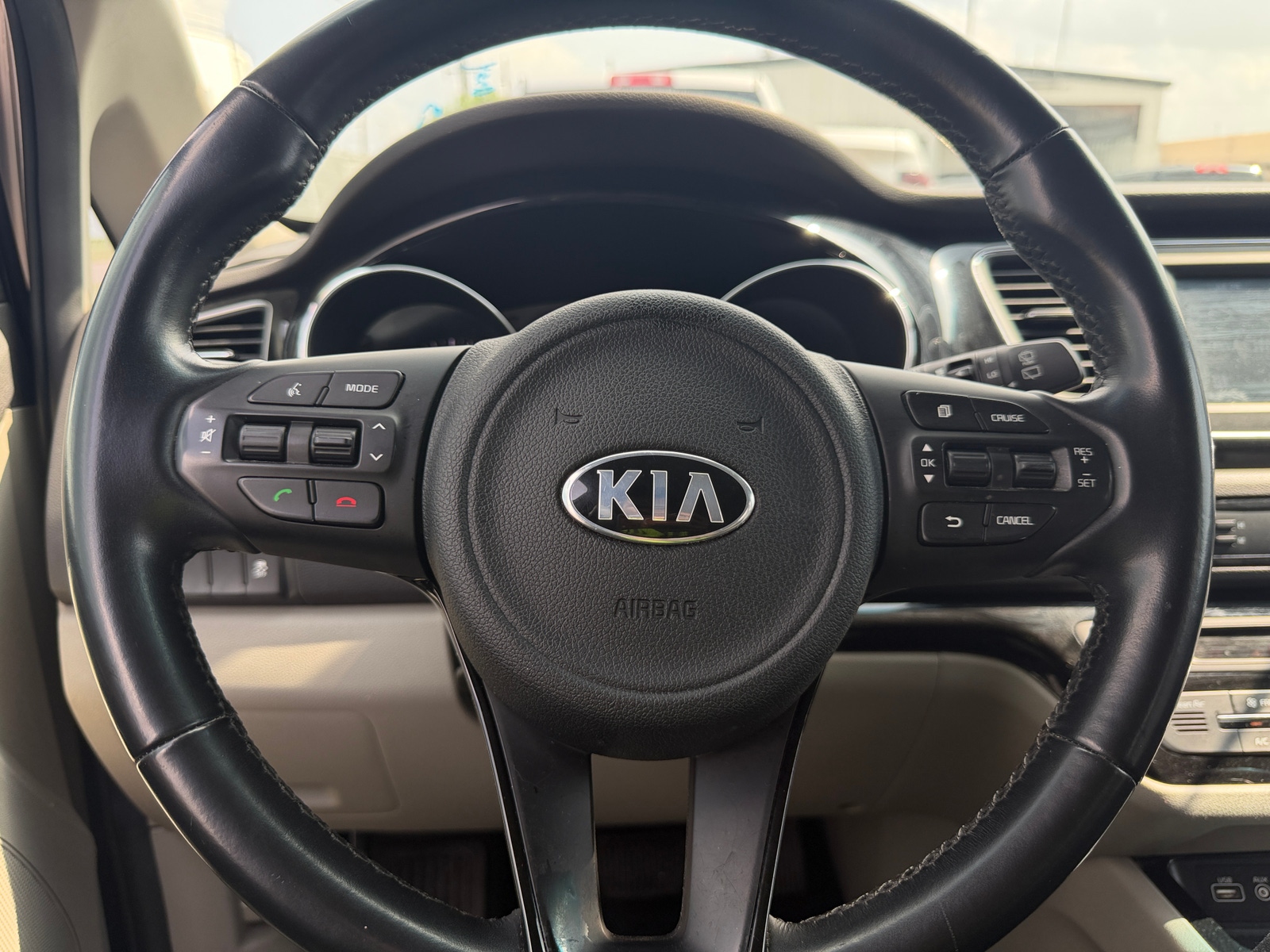 Thumbnail: 2018 Kia Sedona - 4