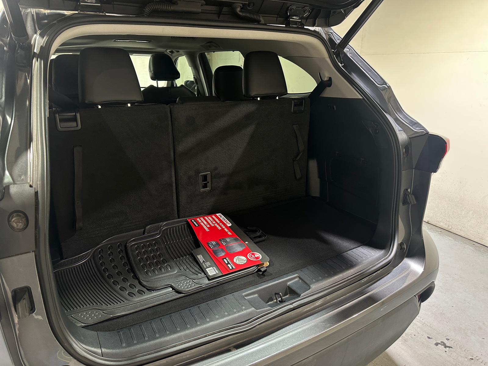 Thumbnail: 2021 Toyota Highlander - 7