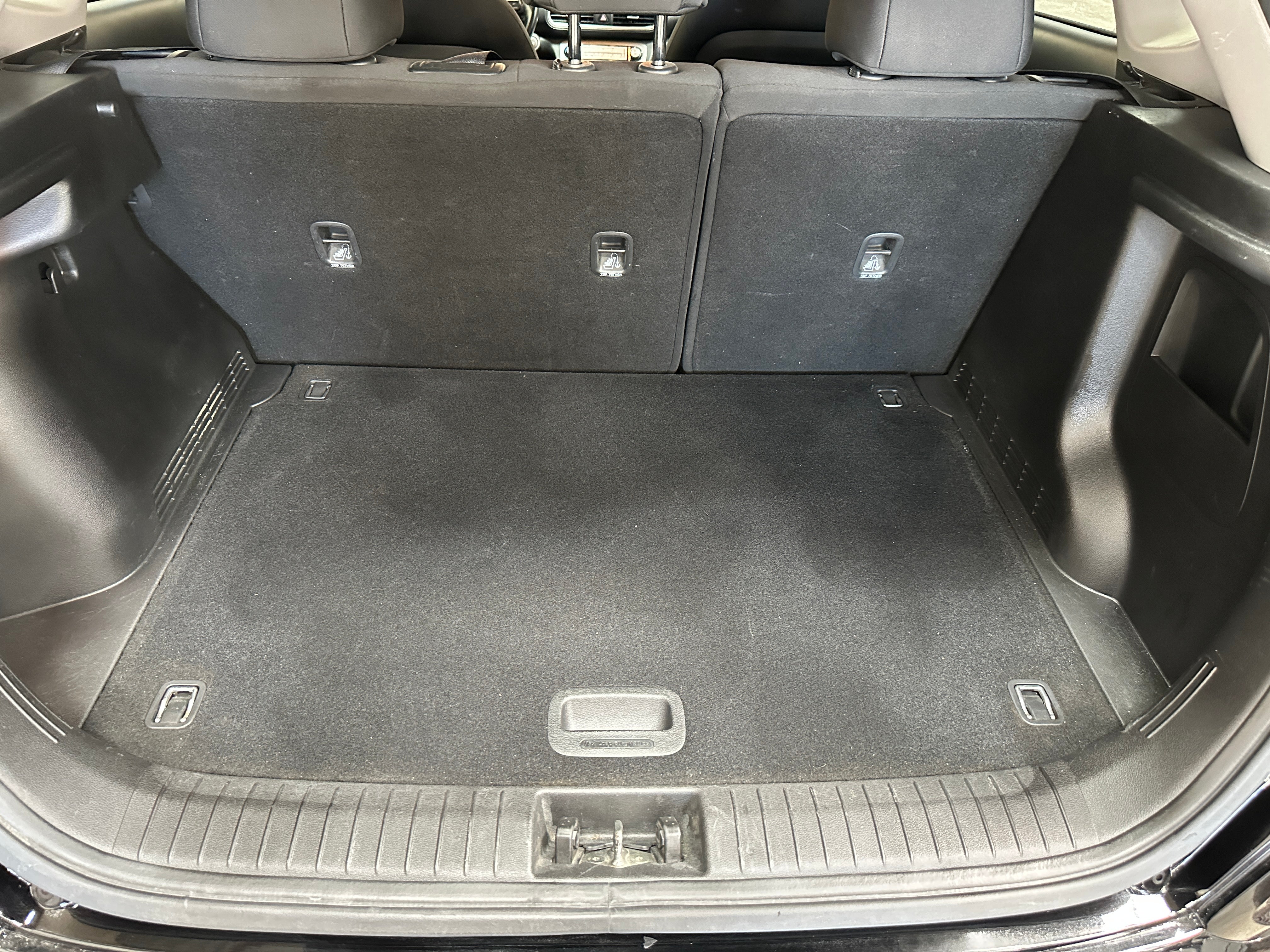 Used 2021 Hyundai Kona EV SEL with VIN KM8K23AG5MU129944 for sale in Auburn, WA