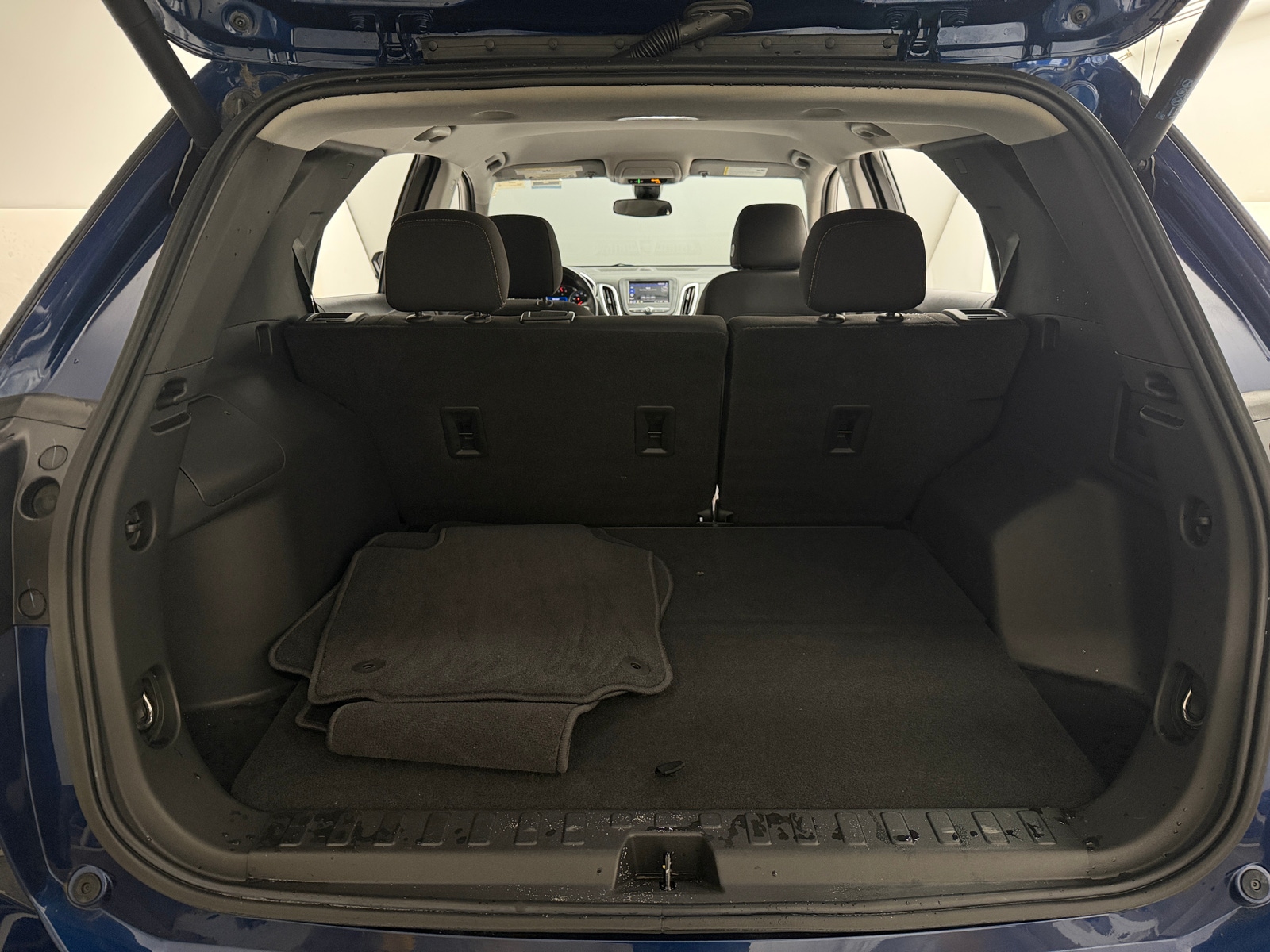 Thumbnail: 2022 Chevrolet Equinox - 7