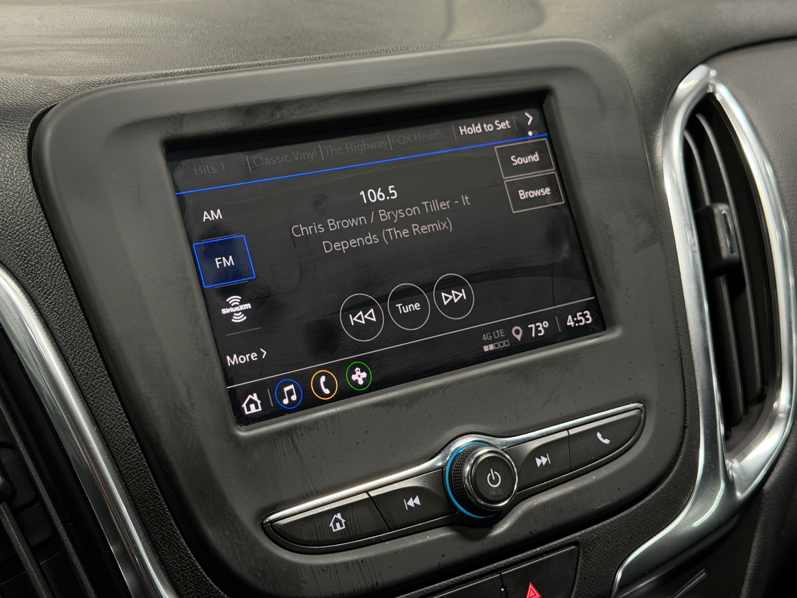 Thumbnail: 2022 Chevrolet Equinox - 4