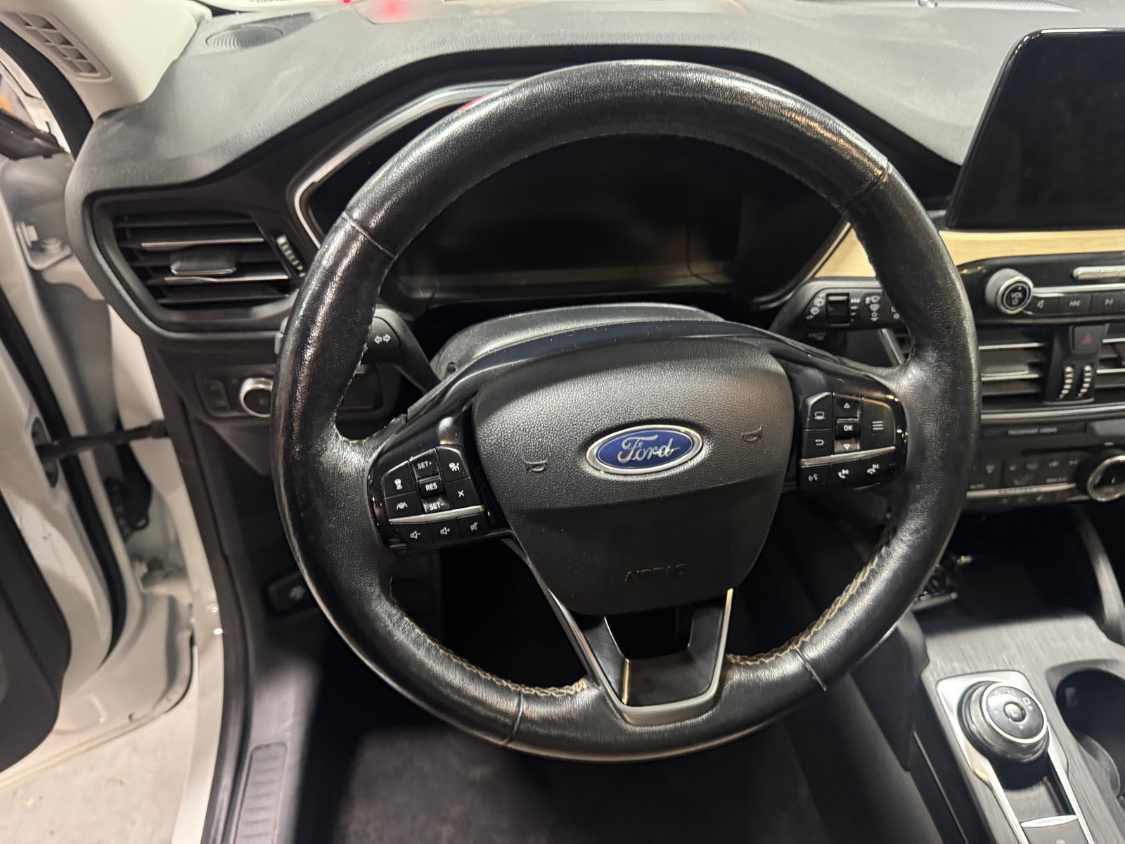 Thumbnail: 2022 Ford Escape - 5