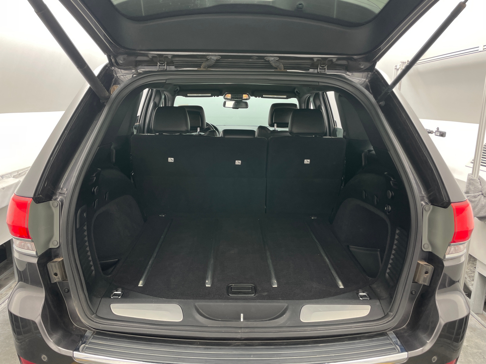 Thumbnail: 2016 Jeep Grand Cherokee - 6