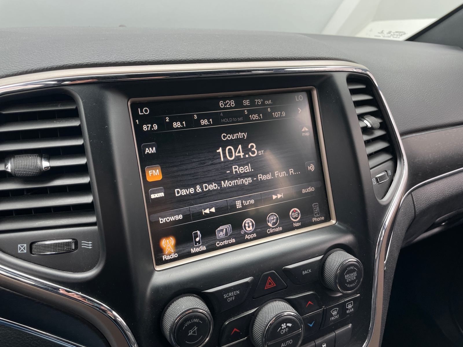 Thumbnail: 2016 Jeep Grand Cherokee - 3