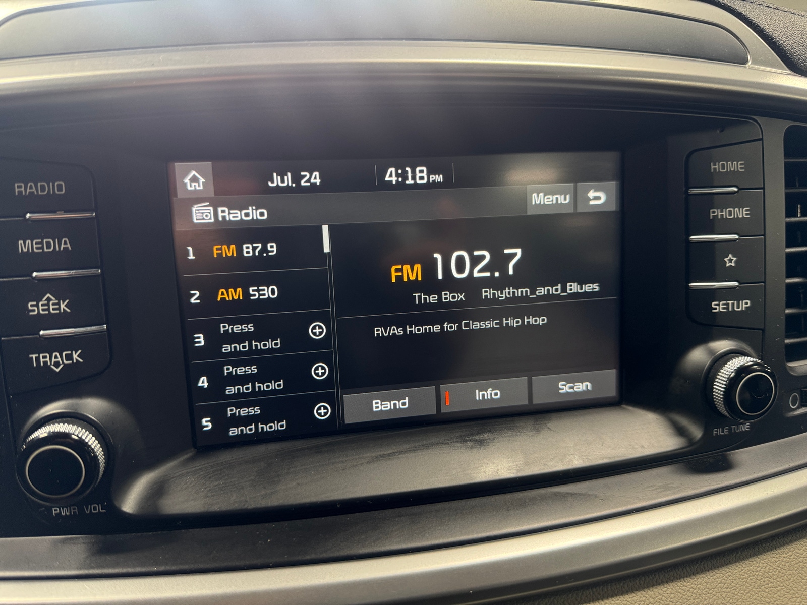 Thumbnail: 2019 Kia Sorento - 3
