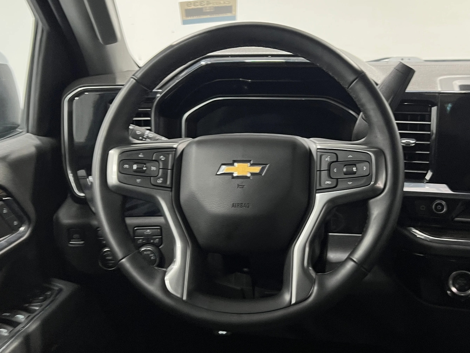 Thumbnail: 2024 Chevrolet Silverado 1500 - 5