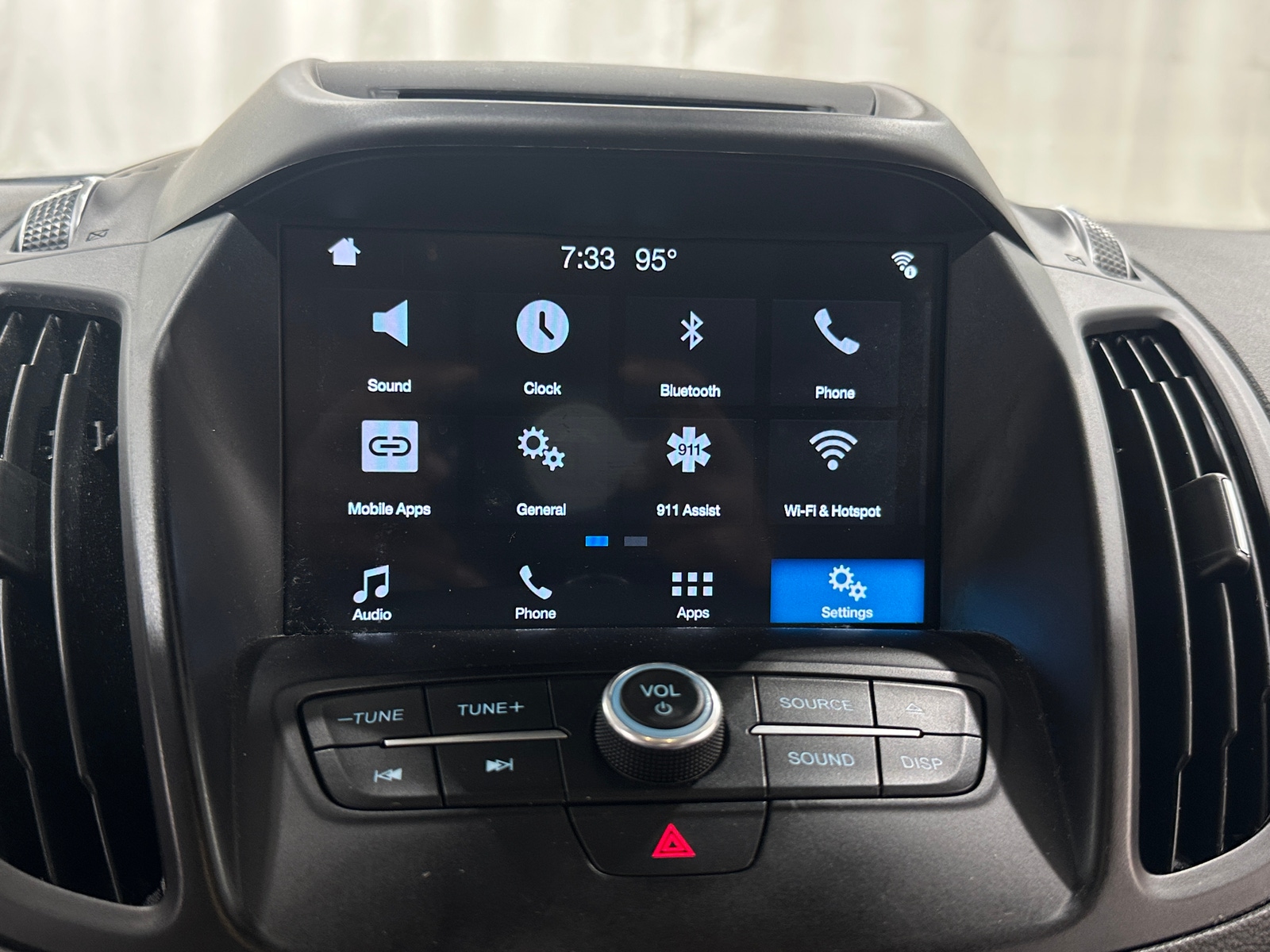 Thumbnail: 2018 Ford Escape - 4