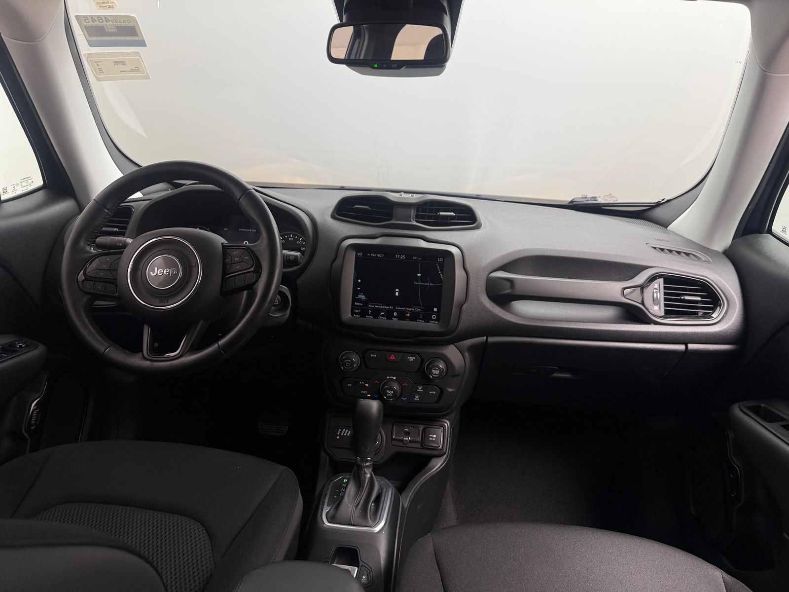 Thumbnail: 2019 Jeep Renegade - 3