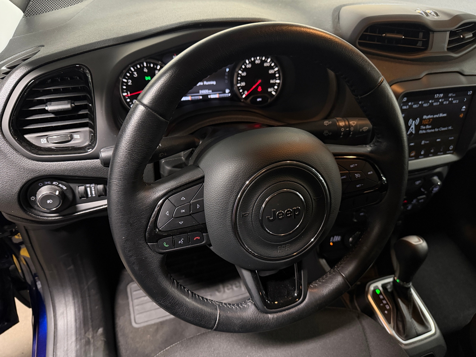 Thumbnail: 2019 Jeep Renegade - 5
