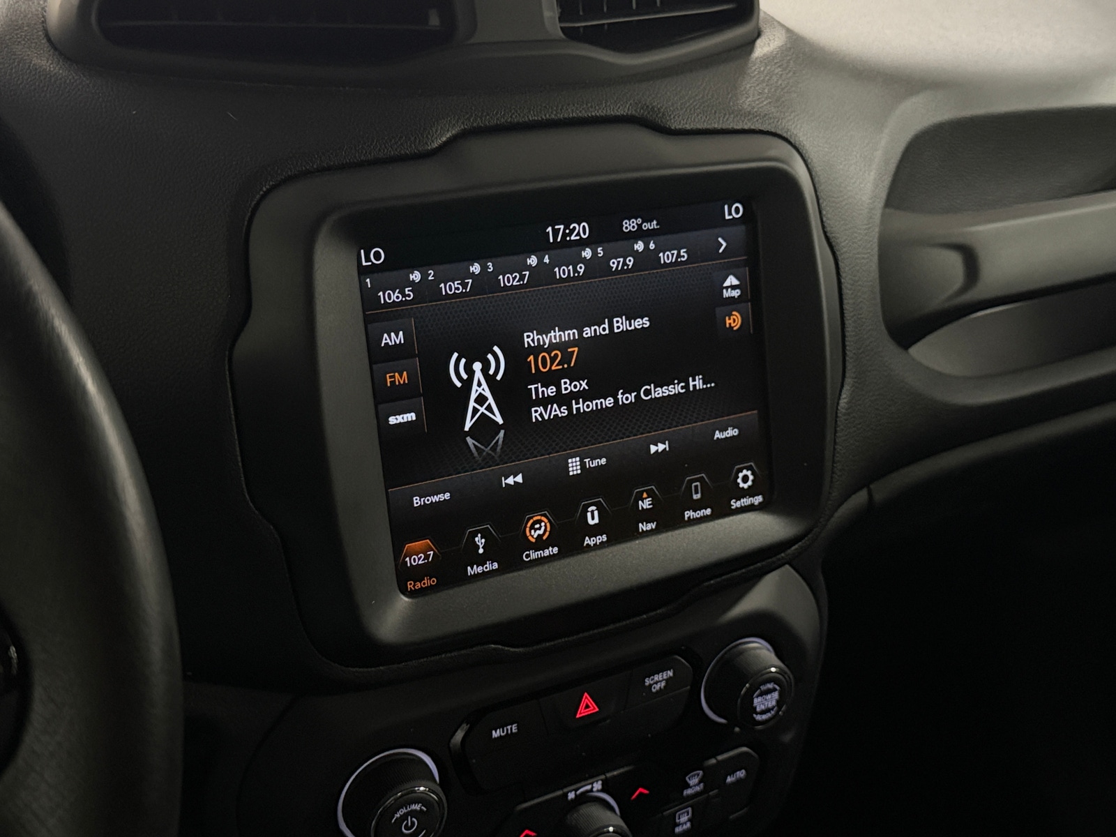 Thumbnail: 2019 Jeep Renegade - 4