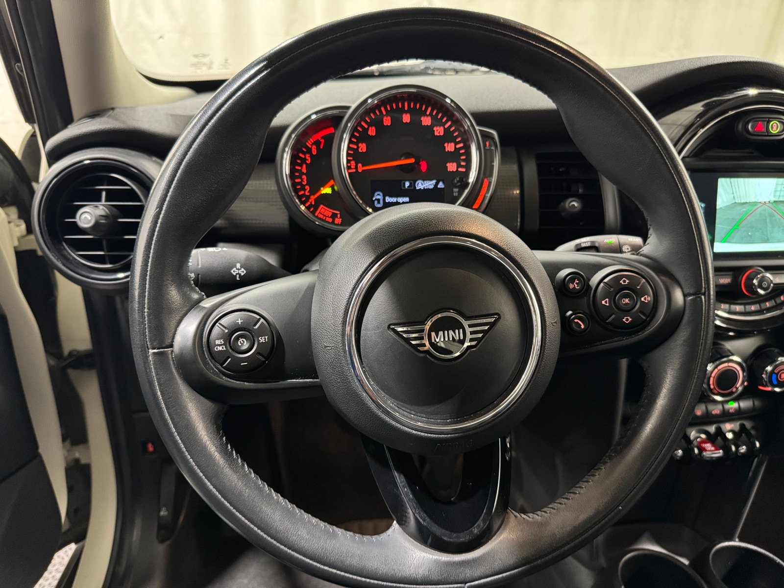 Thumbnail: 2020 MINI Cooper Hardtop - 4