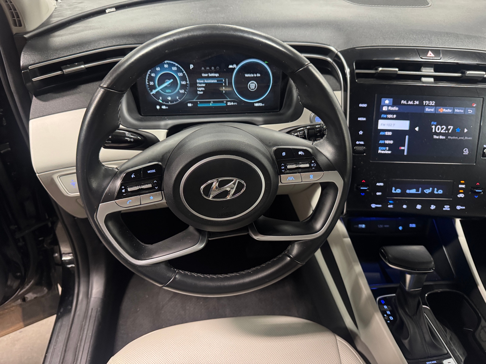 Thumbnail: 2023 Hyundai Tucson - 4